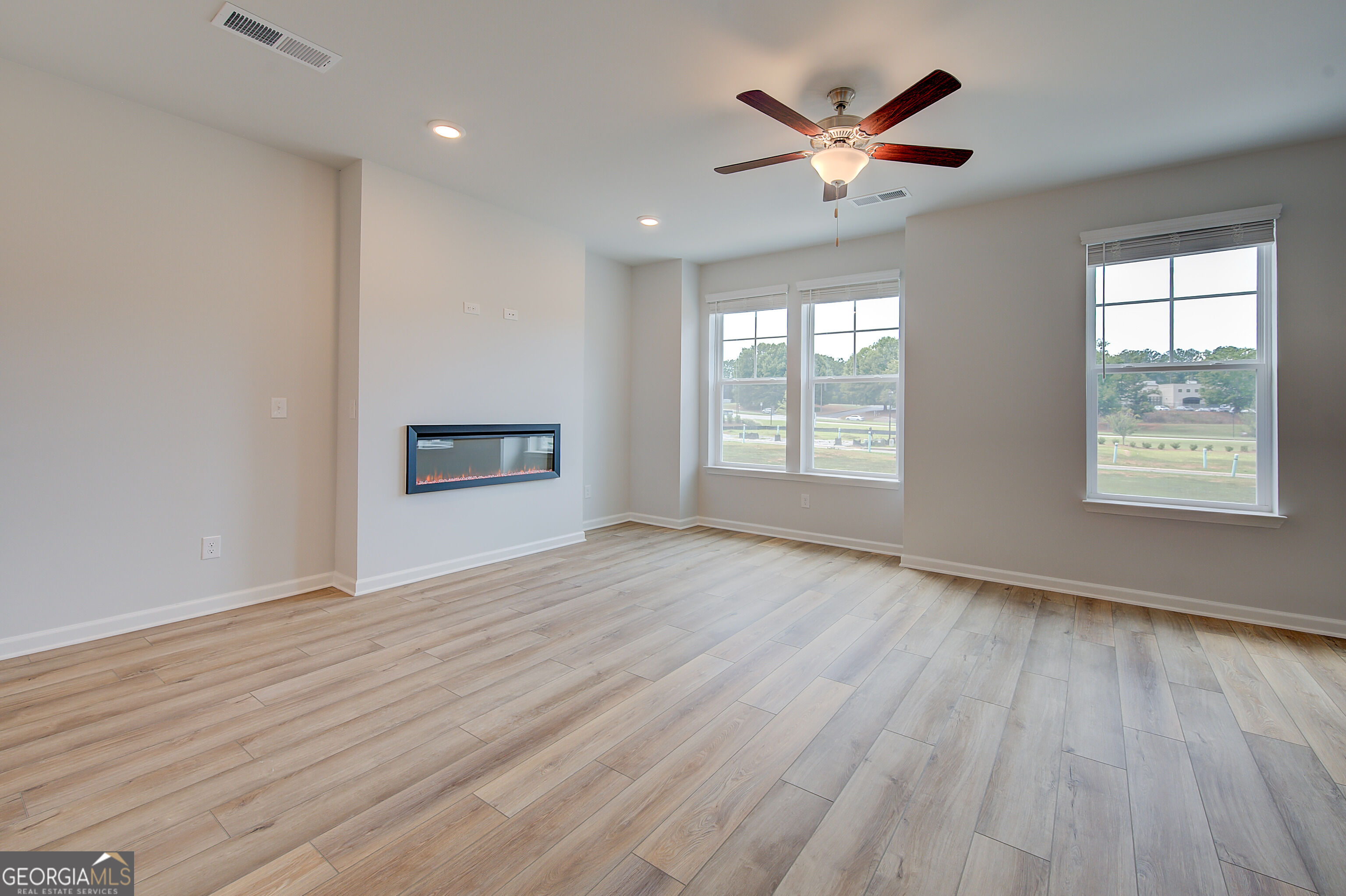 3006 Daybreak Lane Property Photo 1