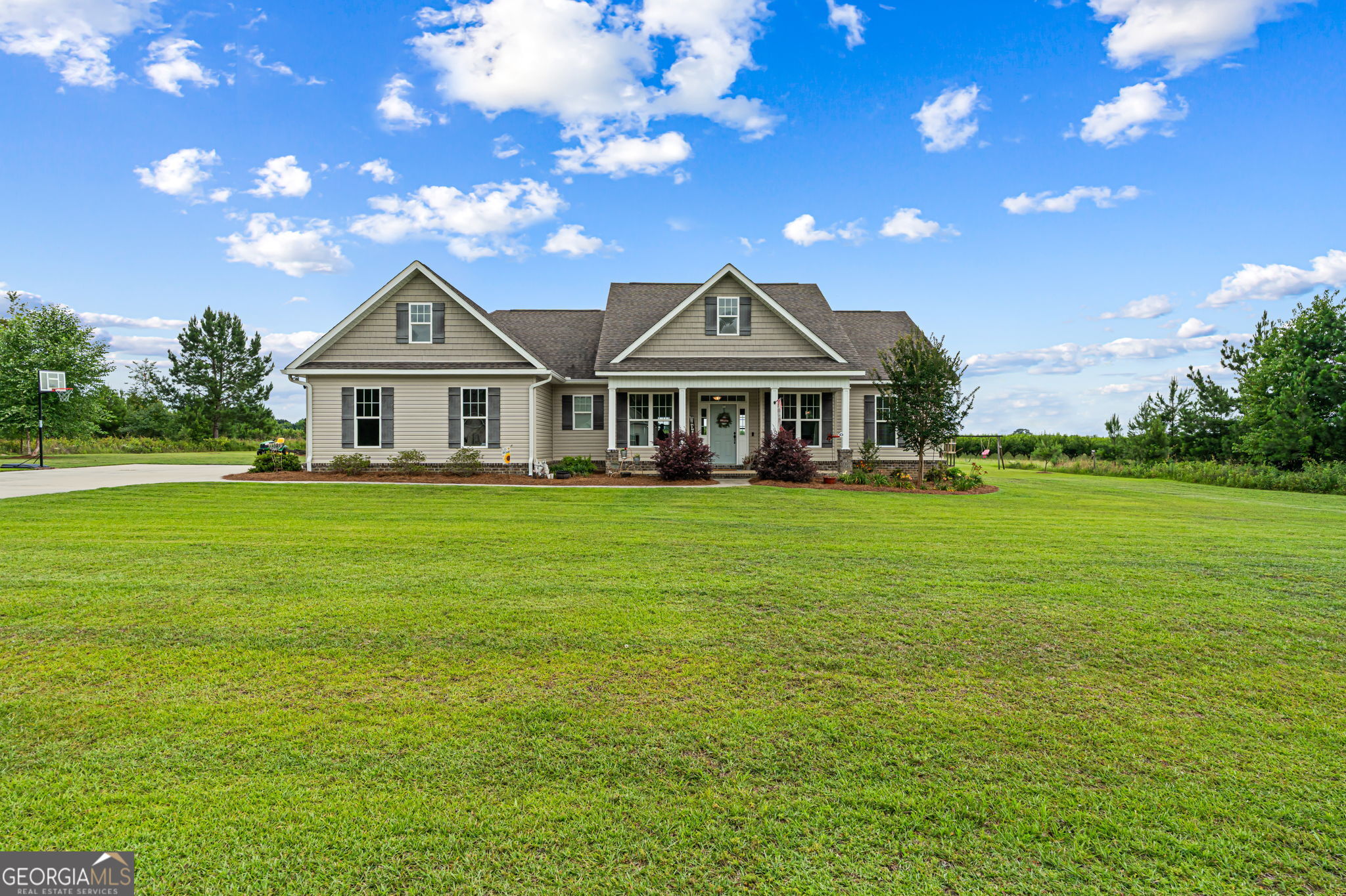 180 Woodland Trail Property Photo 1