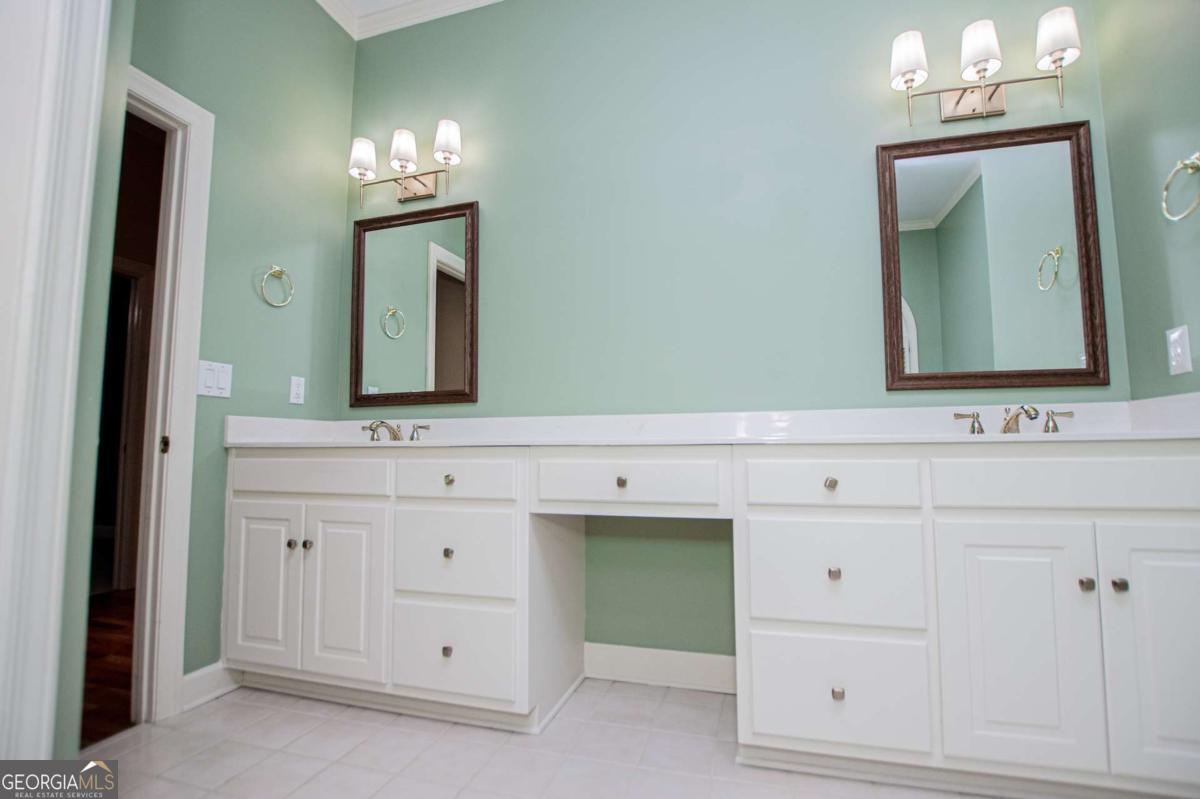 36 London Way Property Photo 21