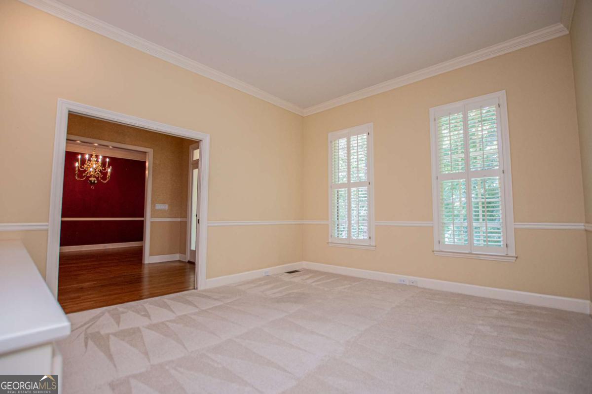36 London Way Property Photo 30