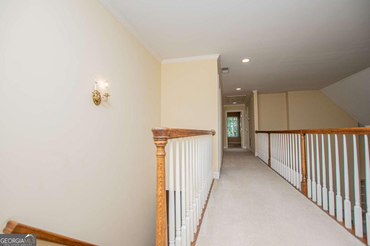 36 London Way Property Photo 33