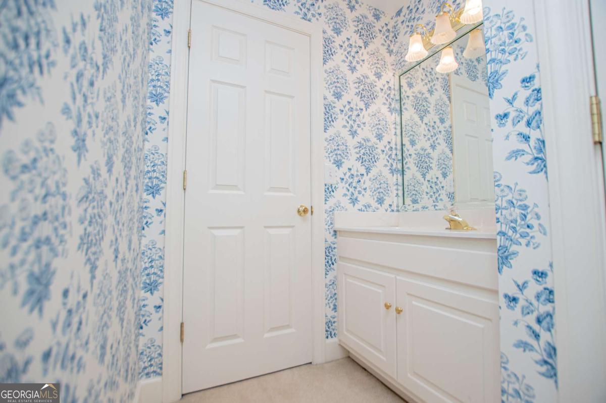 36 London Way Property Photo 39
