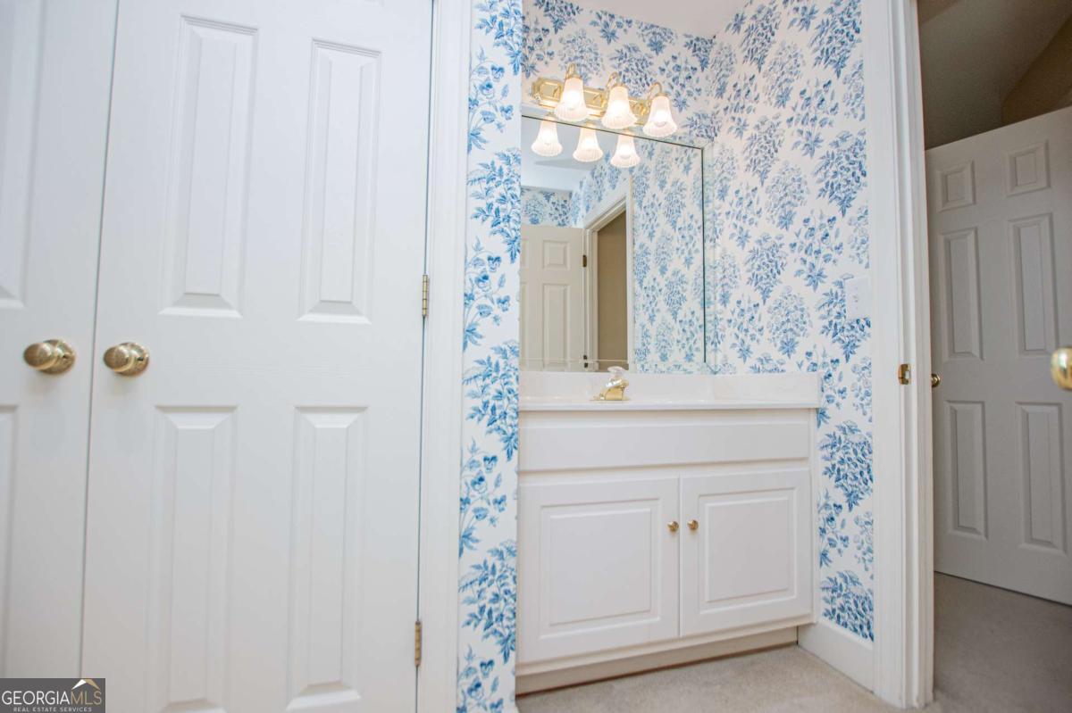 36 London Way Property Photo 40