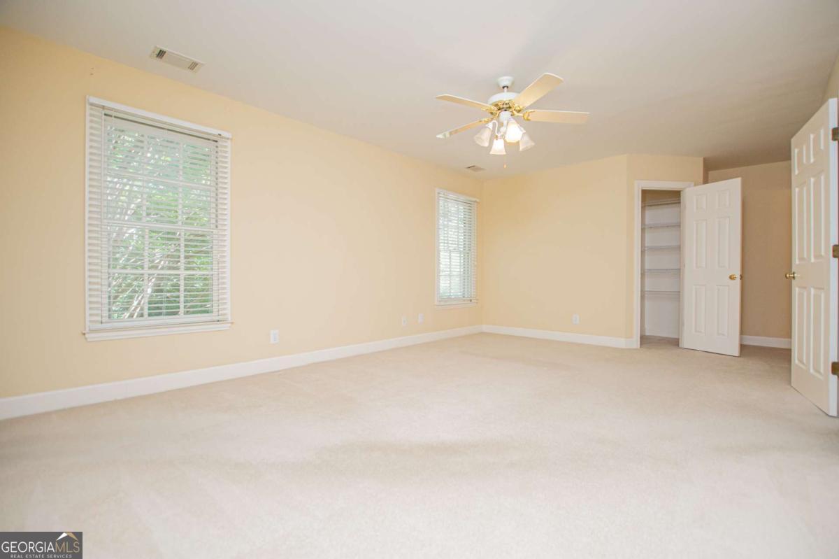 36 London Way Property Photo 43