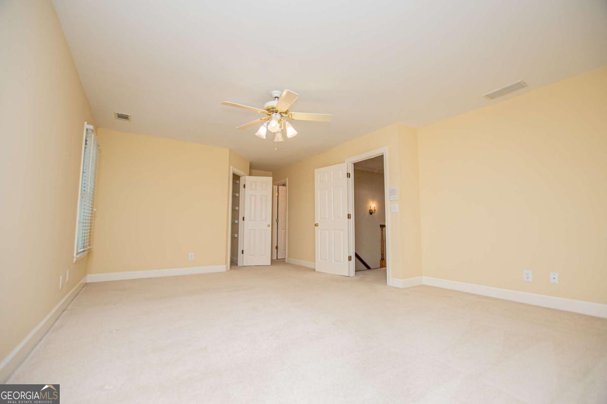 36 London Way Property Photo 44