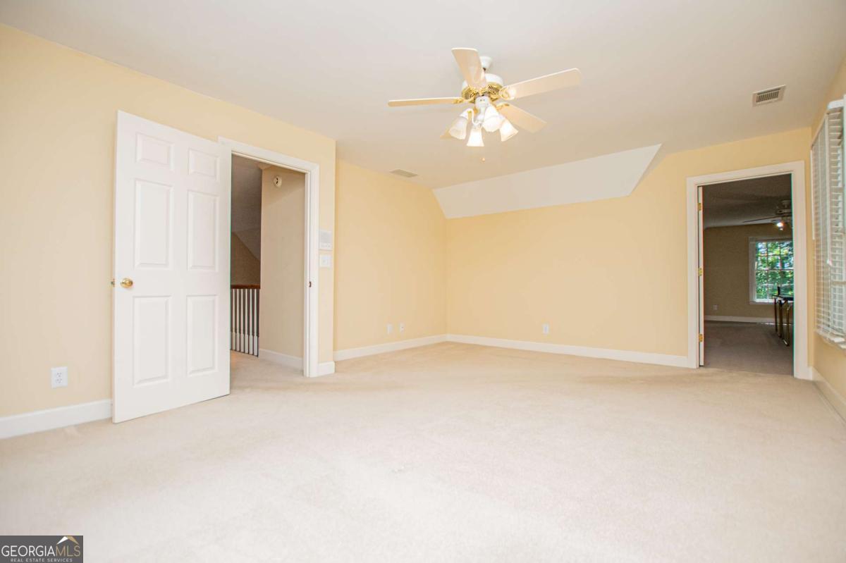 36 London Way Property Photo 45