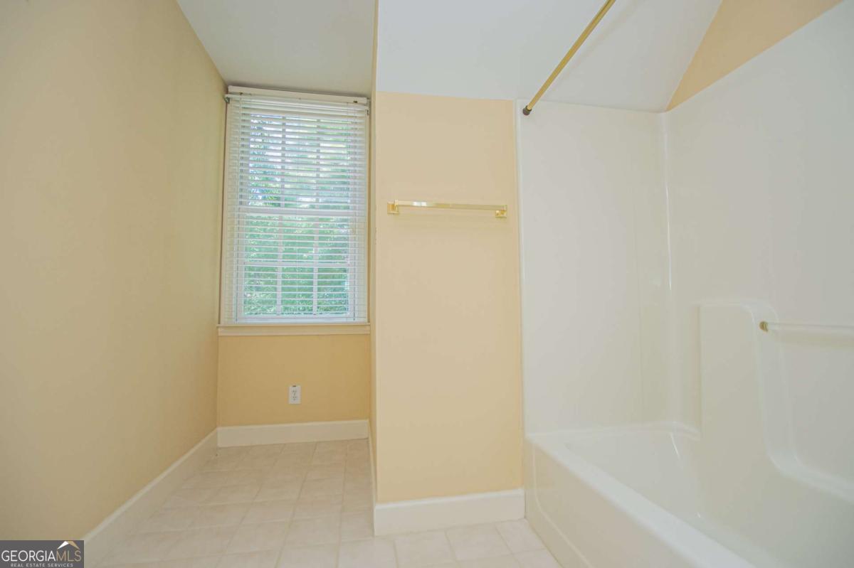 36 London Way Property Photo 50