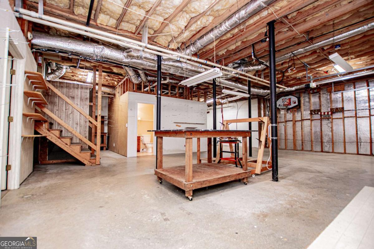 36 London Way Property Photo 54