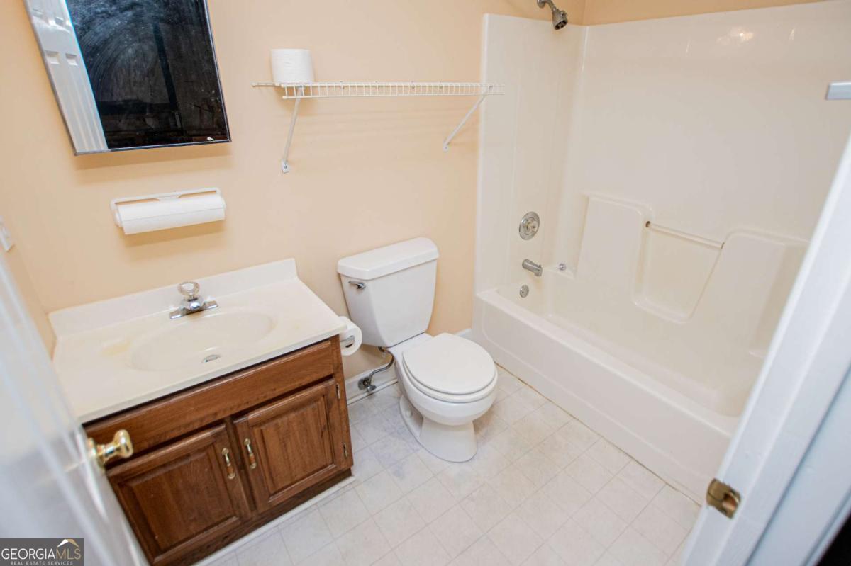 36 London Way Property Photo 60