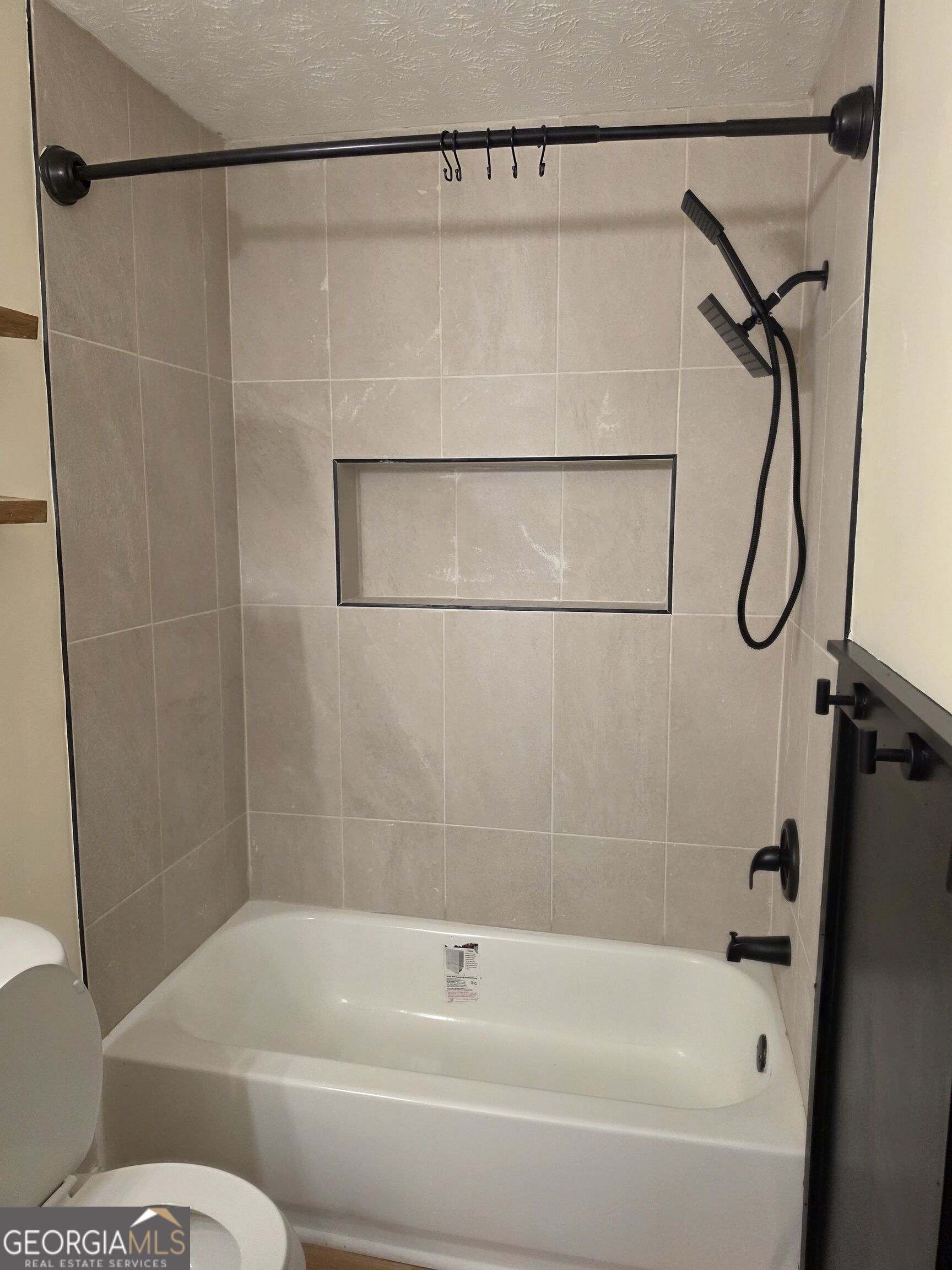 1327 Hollenbeck Lane Property Photo 16