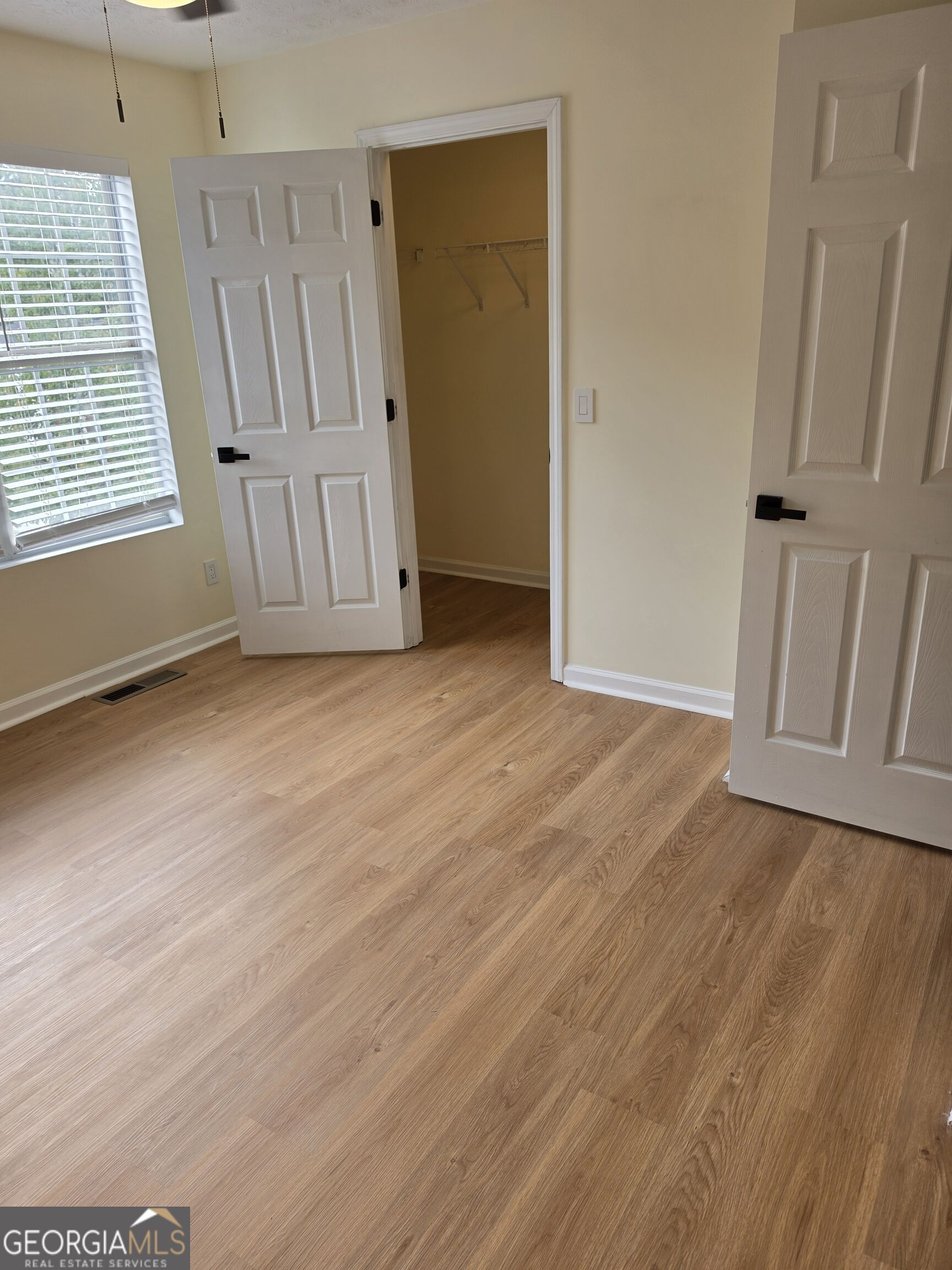 1327 Hollenbeck Lane Property Photo 18