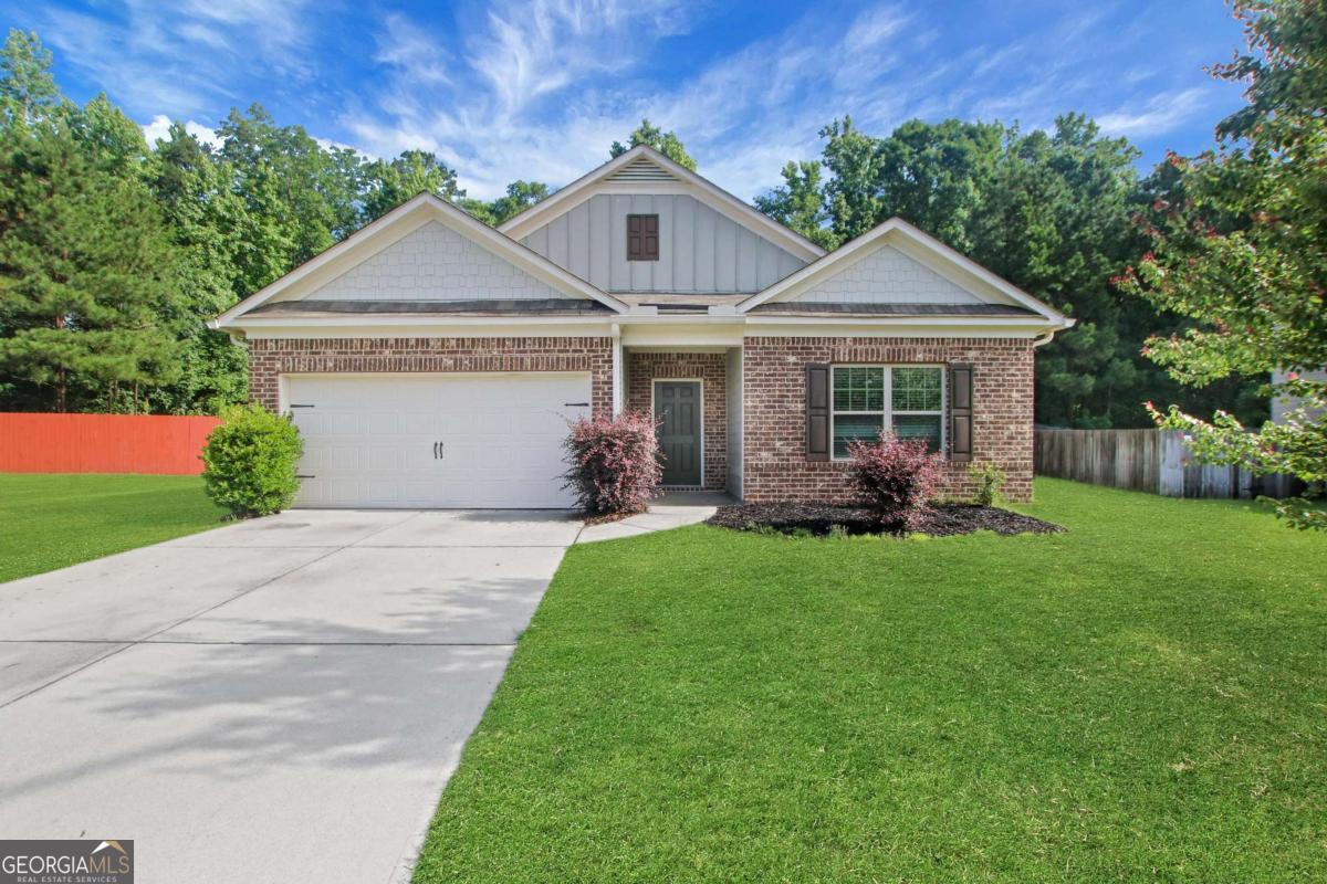 697 Scotland Drive Property Photo 1