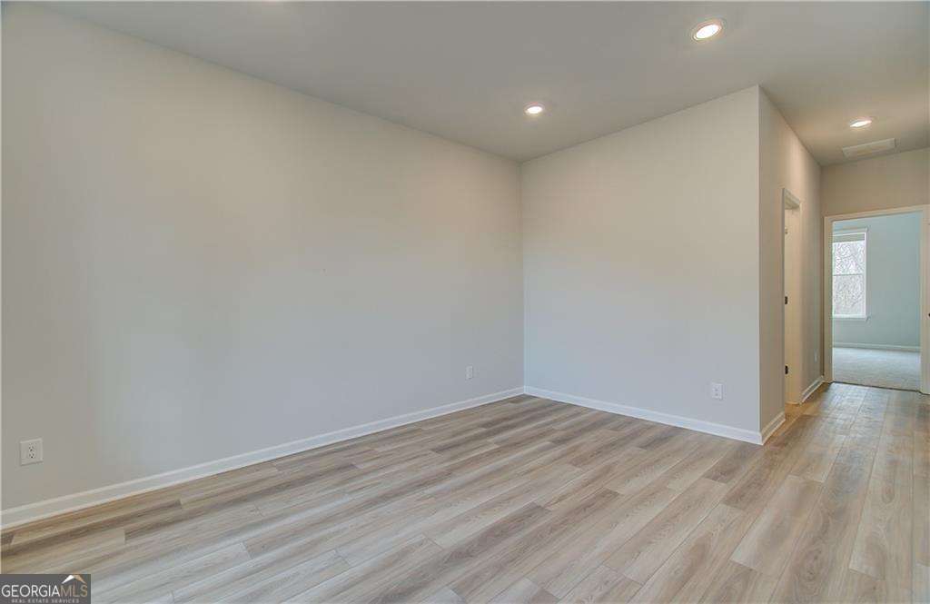 213 Delta Drive Property Photo 5