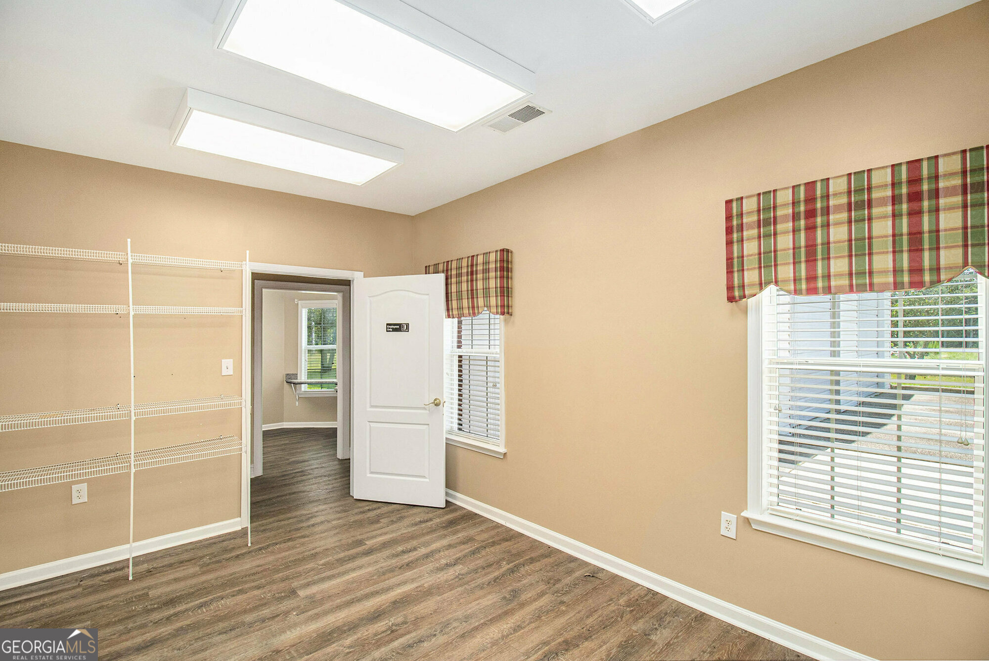 3175 Highway 81 W Property Photo 7
