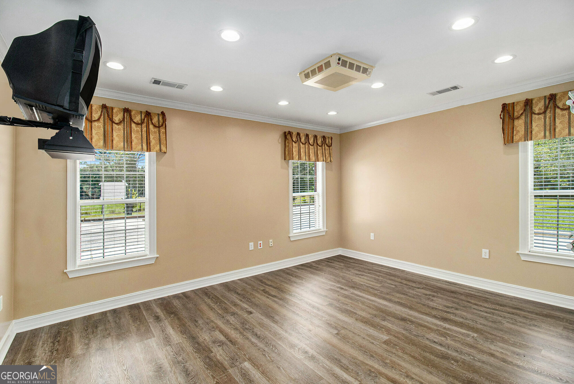 3175 Highway 81 W Property Photo 9