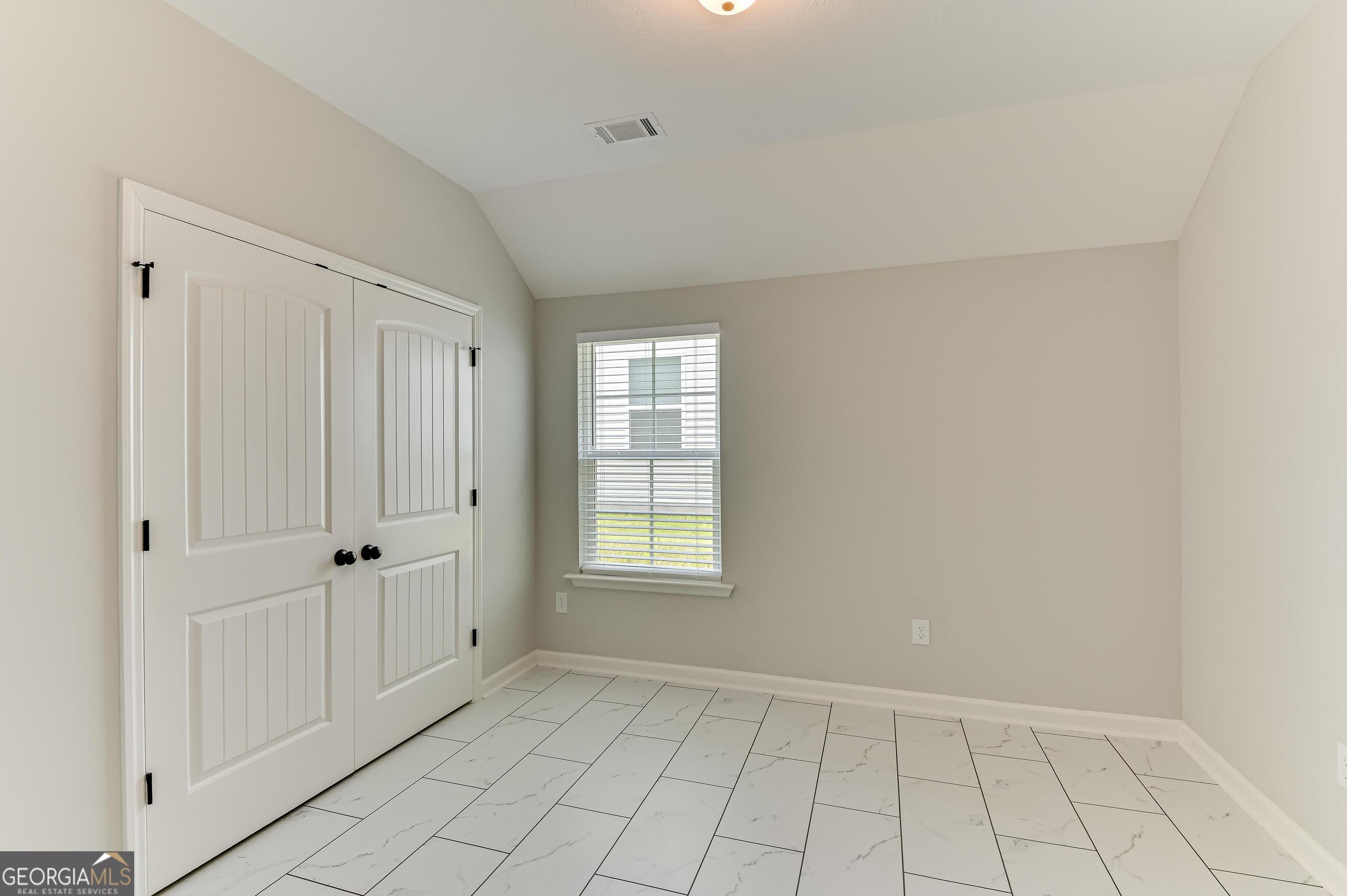 870 Goodale Drive Property Photo 17