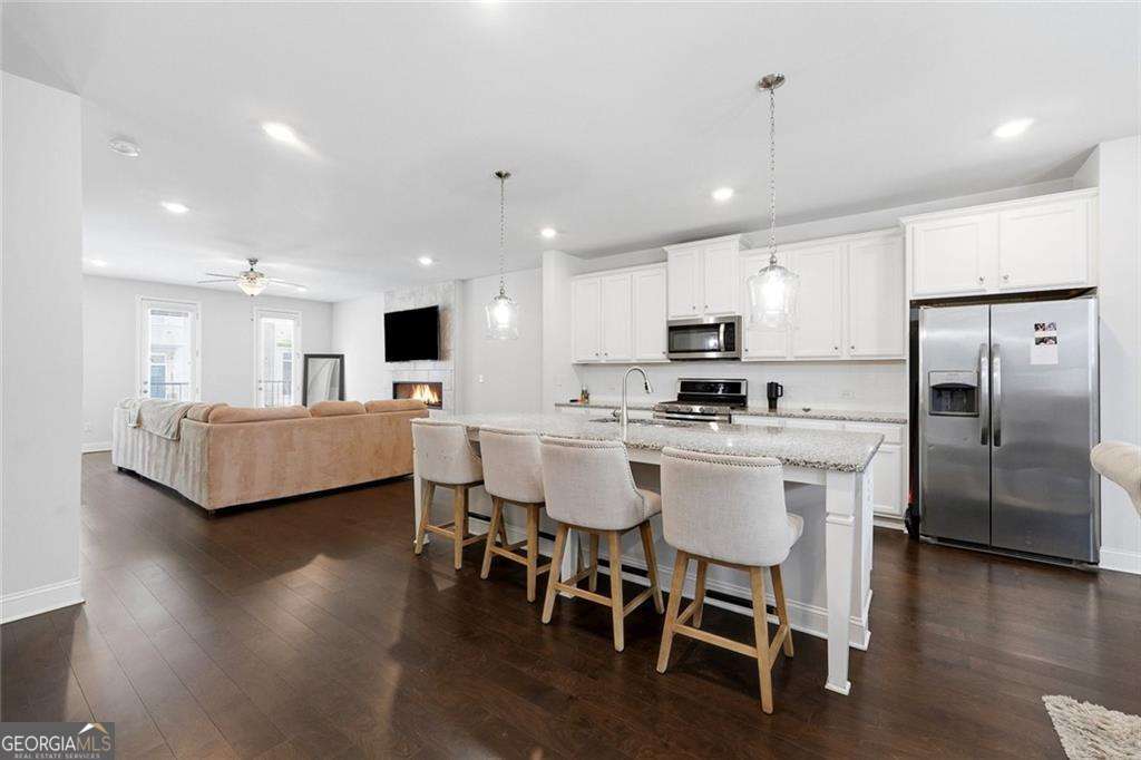 2375 Tarben Drive Property Photo 2