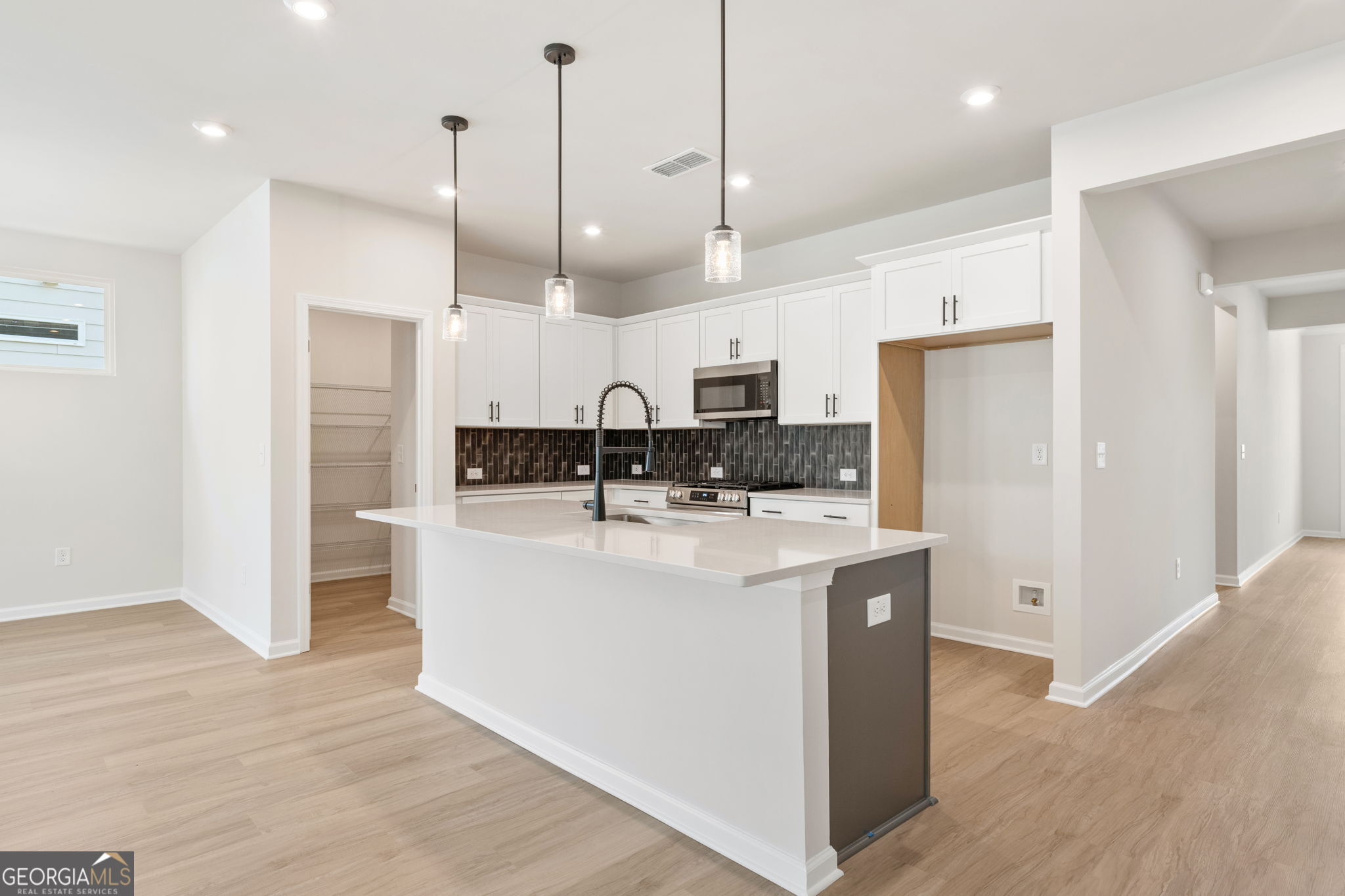3565 Arrow Root Circle Property Photo 3