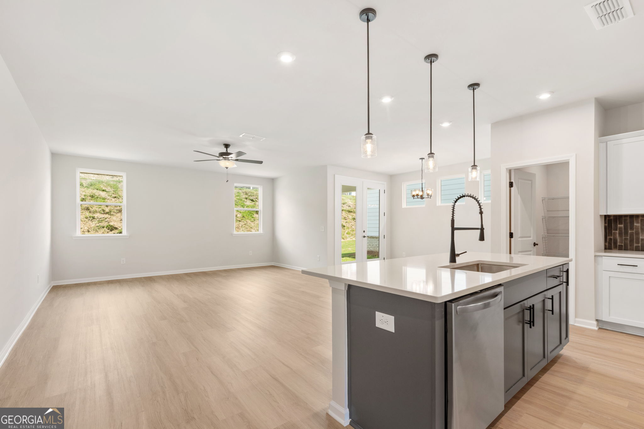 3565 Arrow Root Circle Property Photo 5