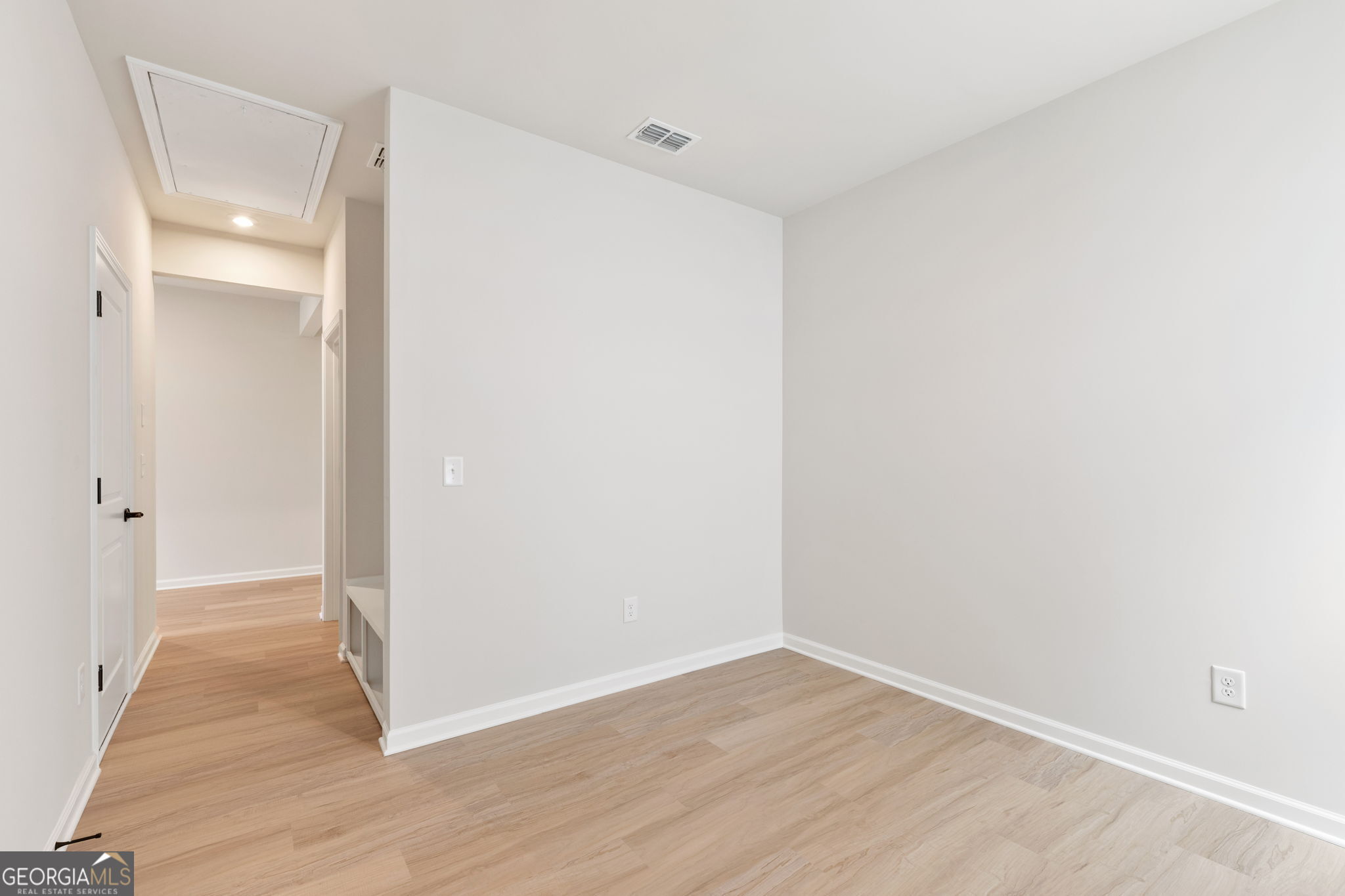 3565 Arrow Root Circle Property Photo 12