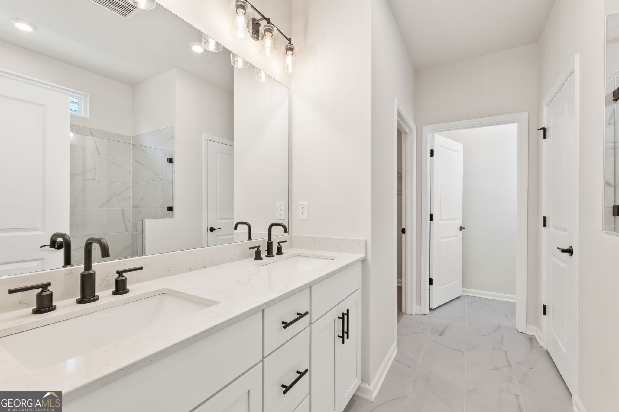 3565 Arrow Root Circle Property Photo 17