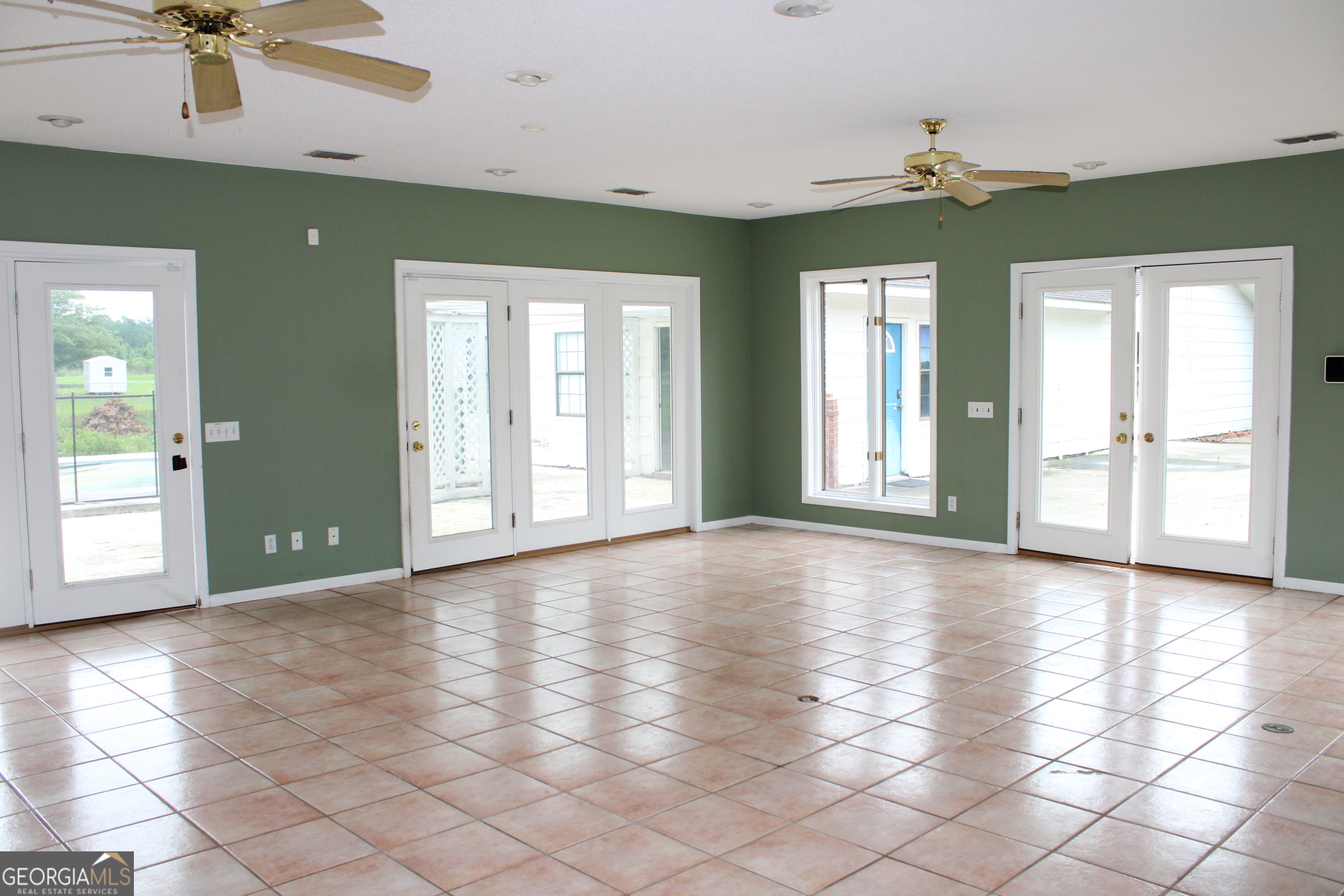 338 Lakeview Drive Property Photo 13