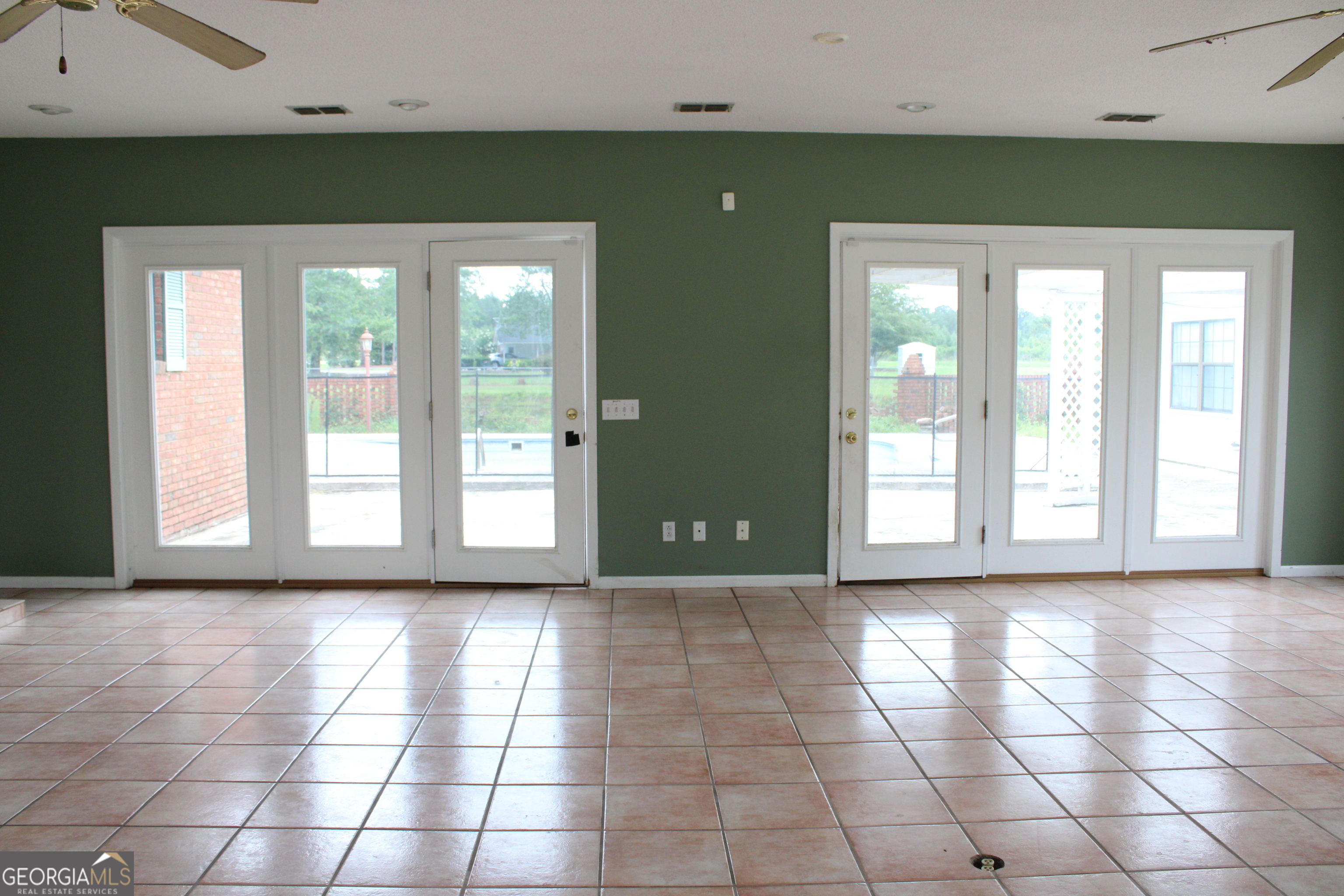338 Lakeview Drive Property Photo 15