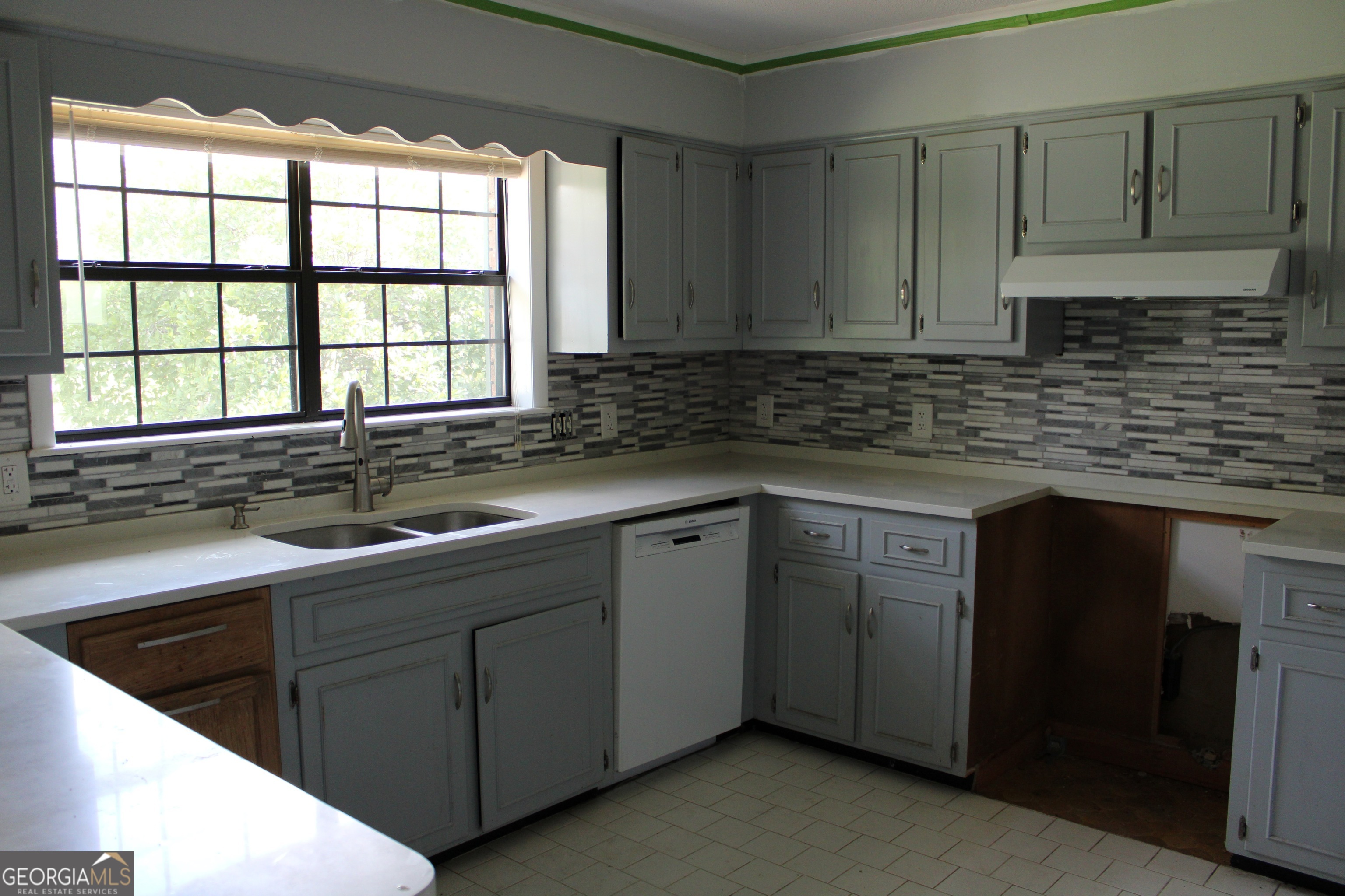 338 Lakeview Drive Property Photo 16