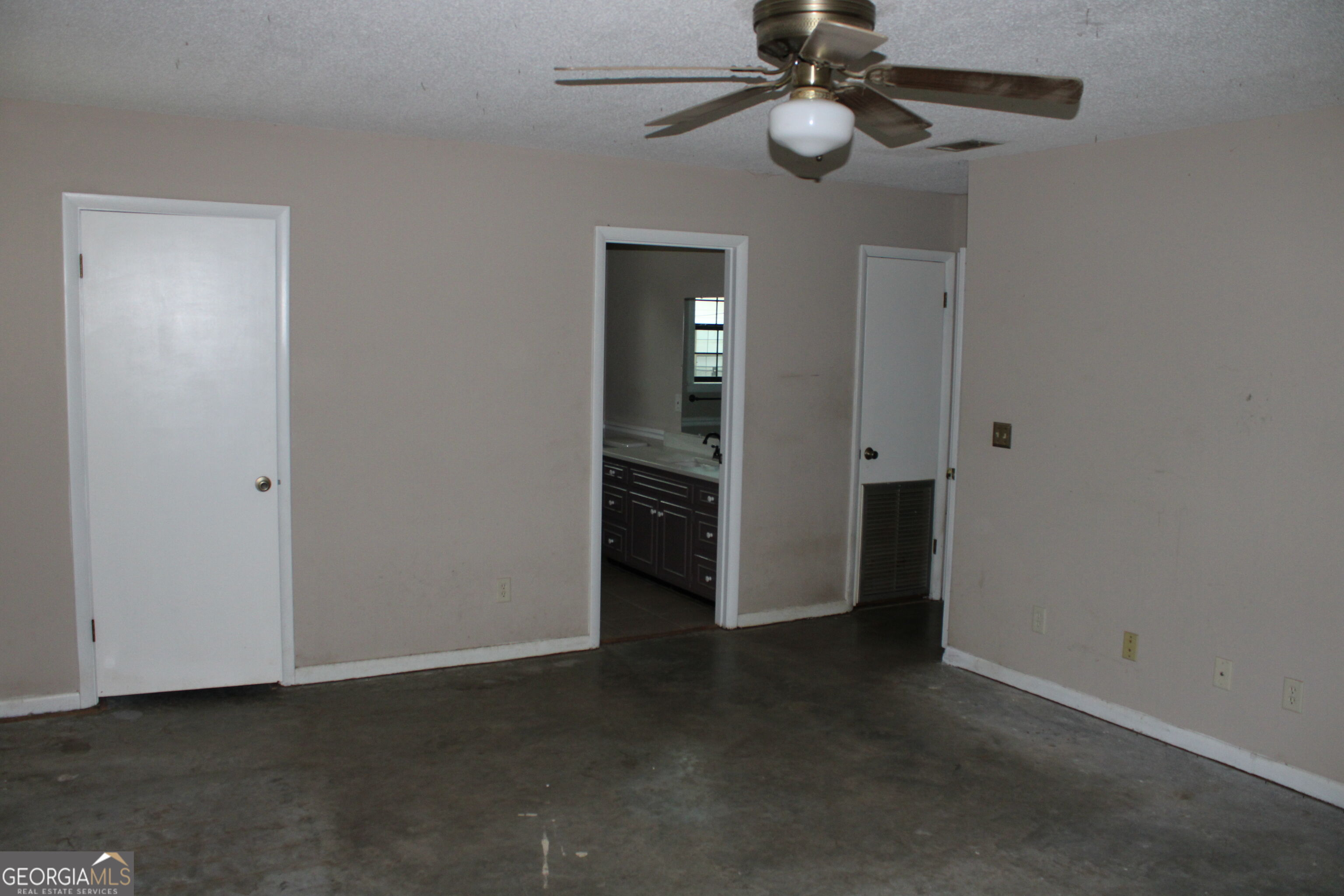 338 Lakeview Drive Property Photo 26