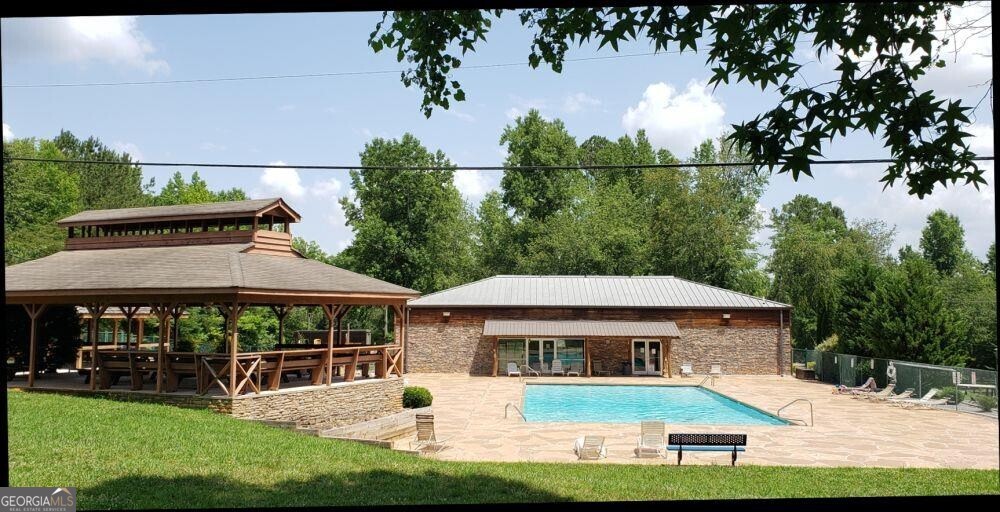 1009 N Cut Drive Property Photo 3