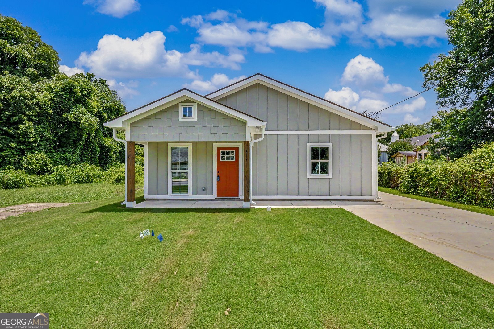 411 Hardy Avenue SW Property Photo 1