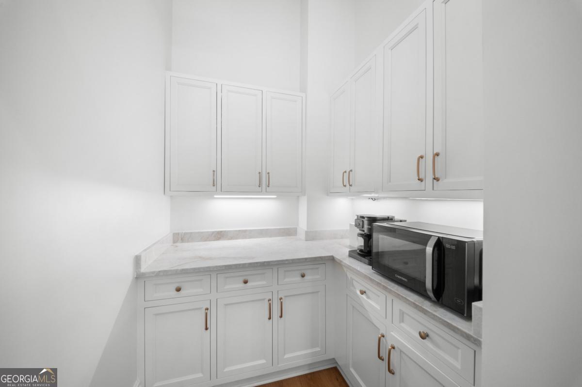 30 Forest Pine Drive Property Photo 14