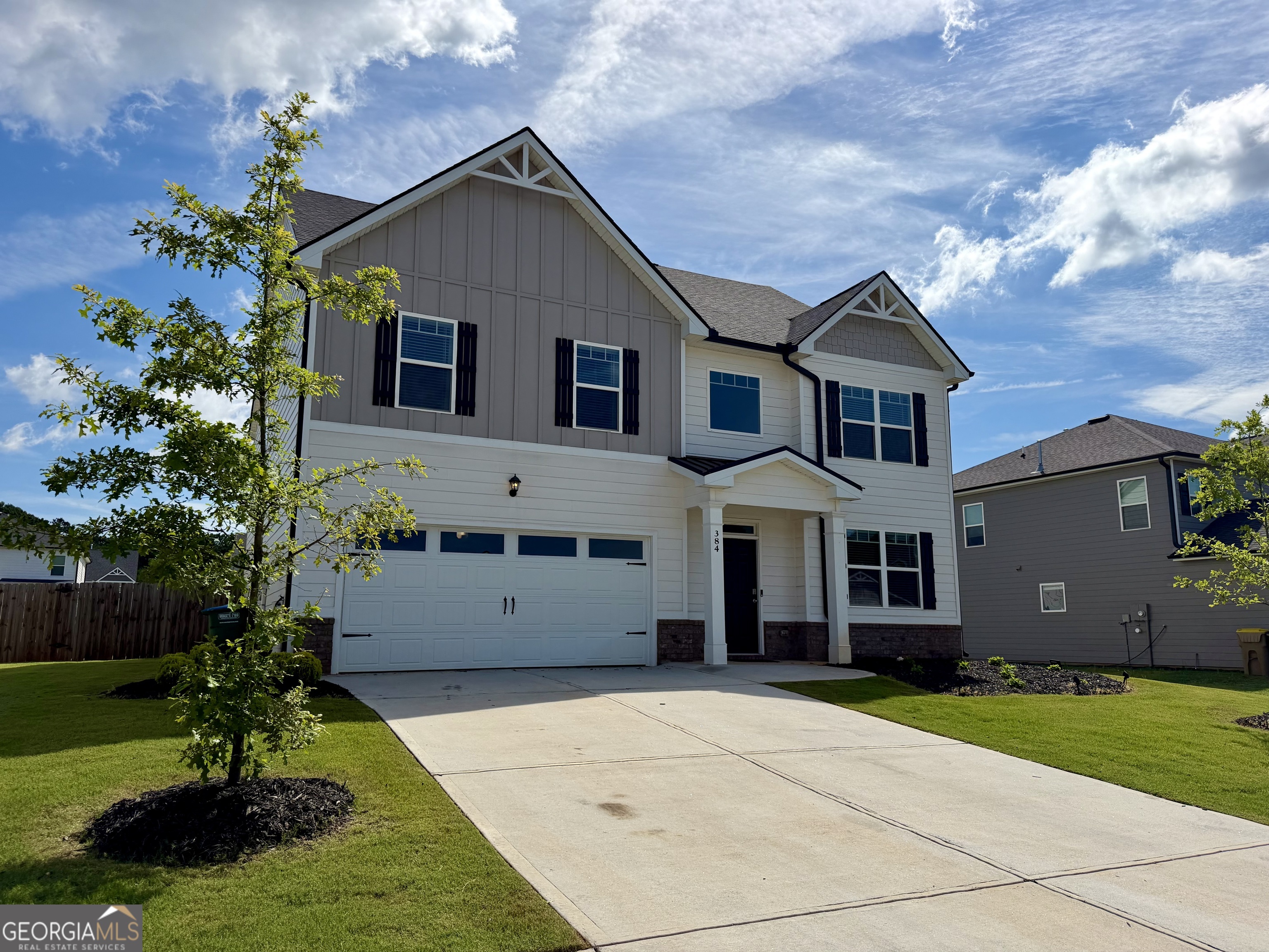 384 Condor Court Property Photo 1