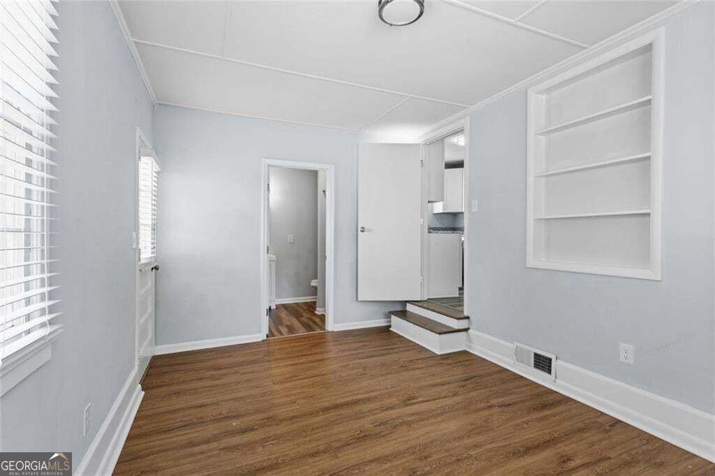 2363 Beverly Lane Property Photo 11