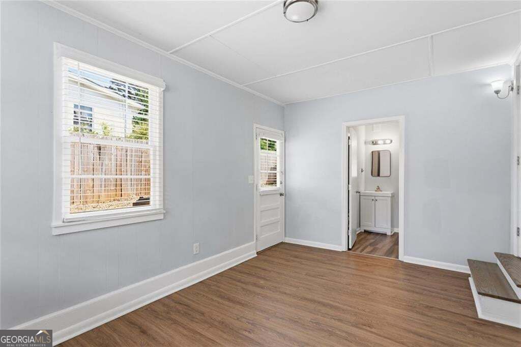 2363 Beverly Lane Property Photo 12