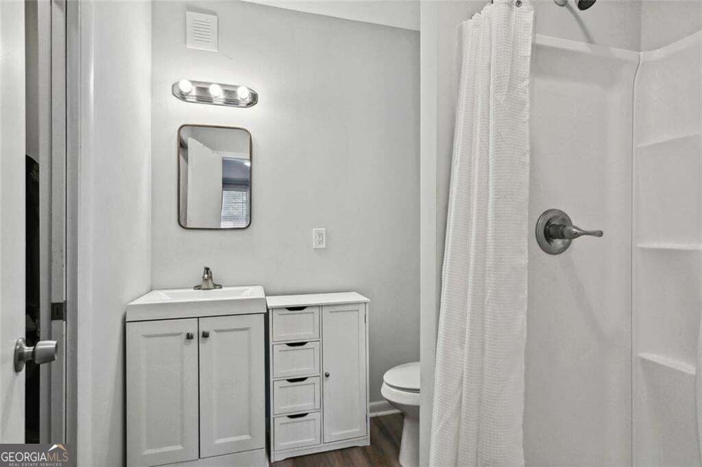 2363 Beverly Lane Property Photo 14