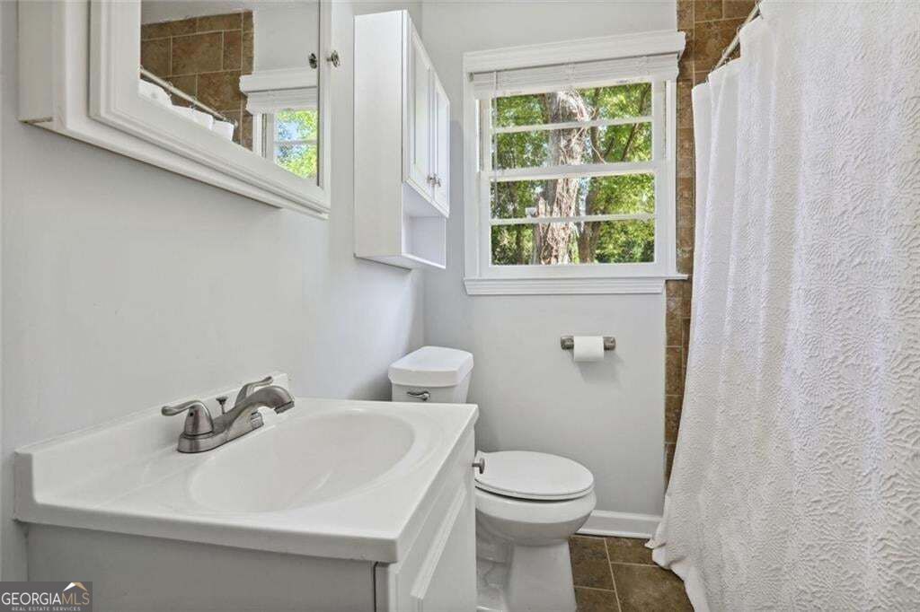 2363 Beverly Lane Property Photo 18