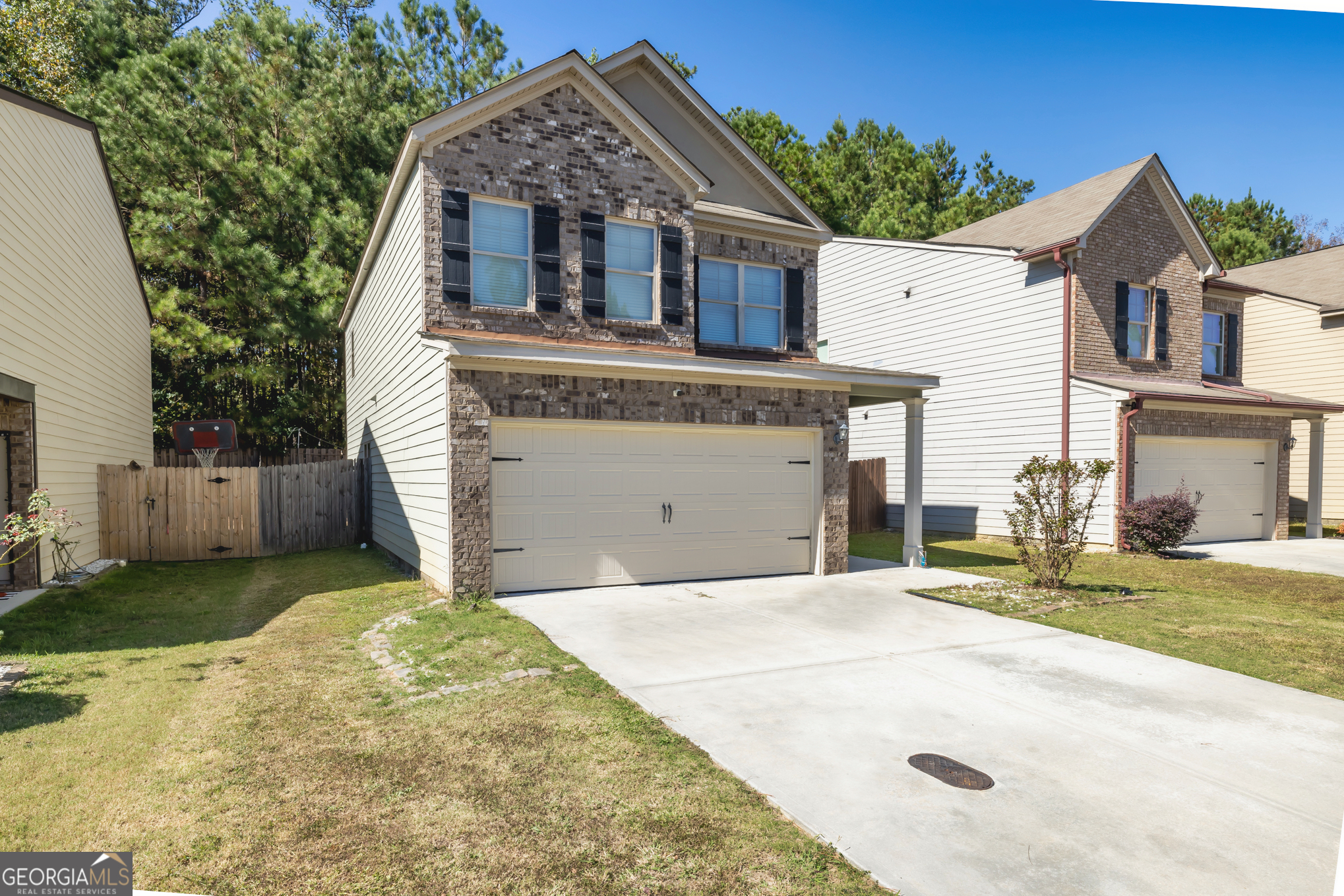 6671 Jules Trc Property Photo 2