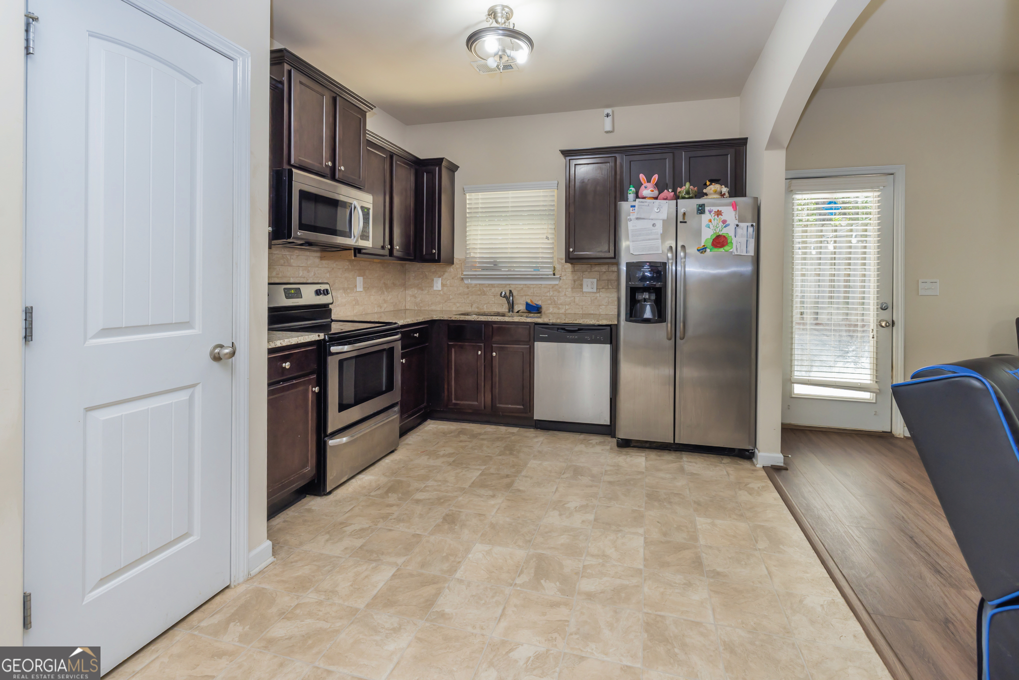 6671 Jules Trc Property Photo 8