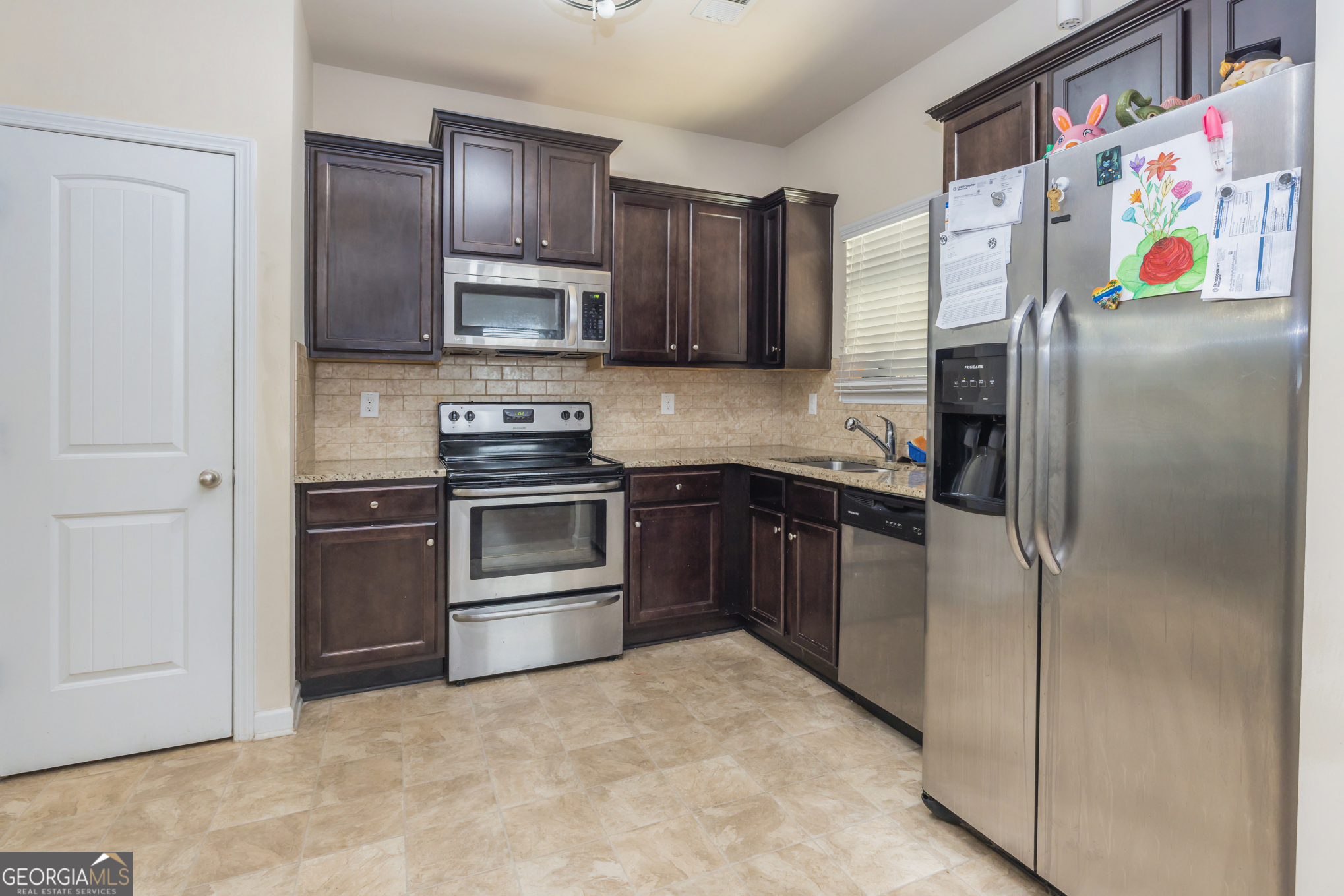 6671 Jules Trc Property Photo 9