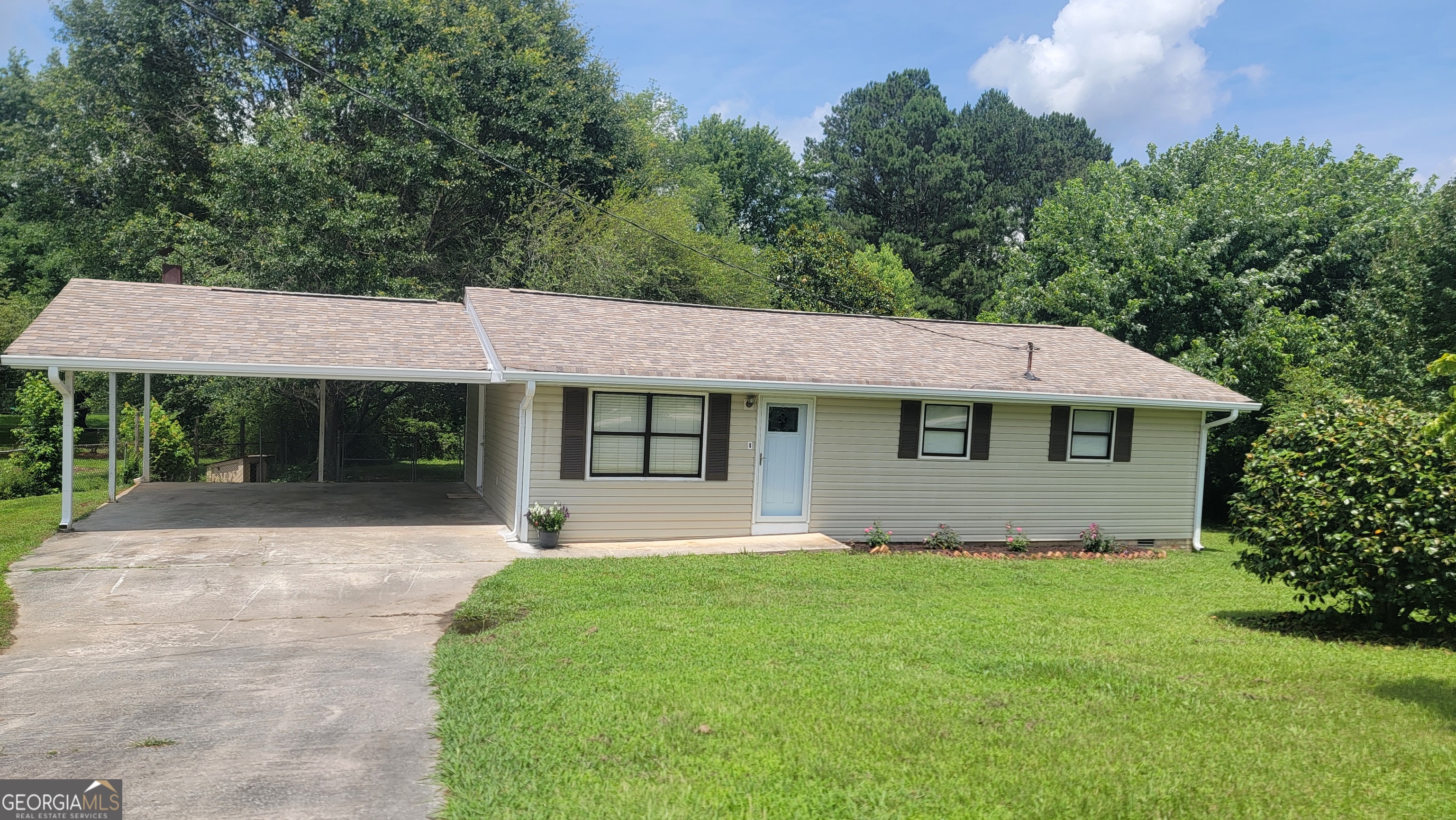 77 Pierce Road Property Photo 1
