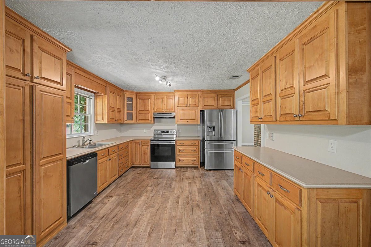 403 S Sequoyah Circle Ne Property Photo 12