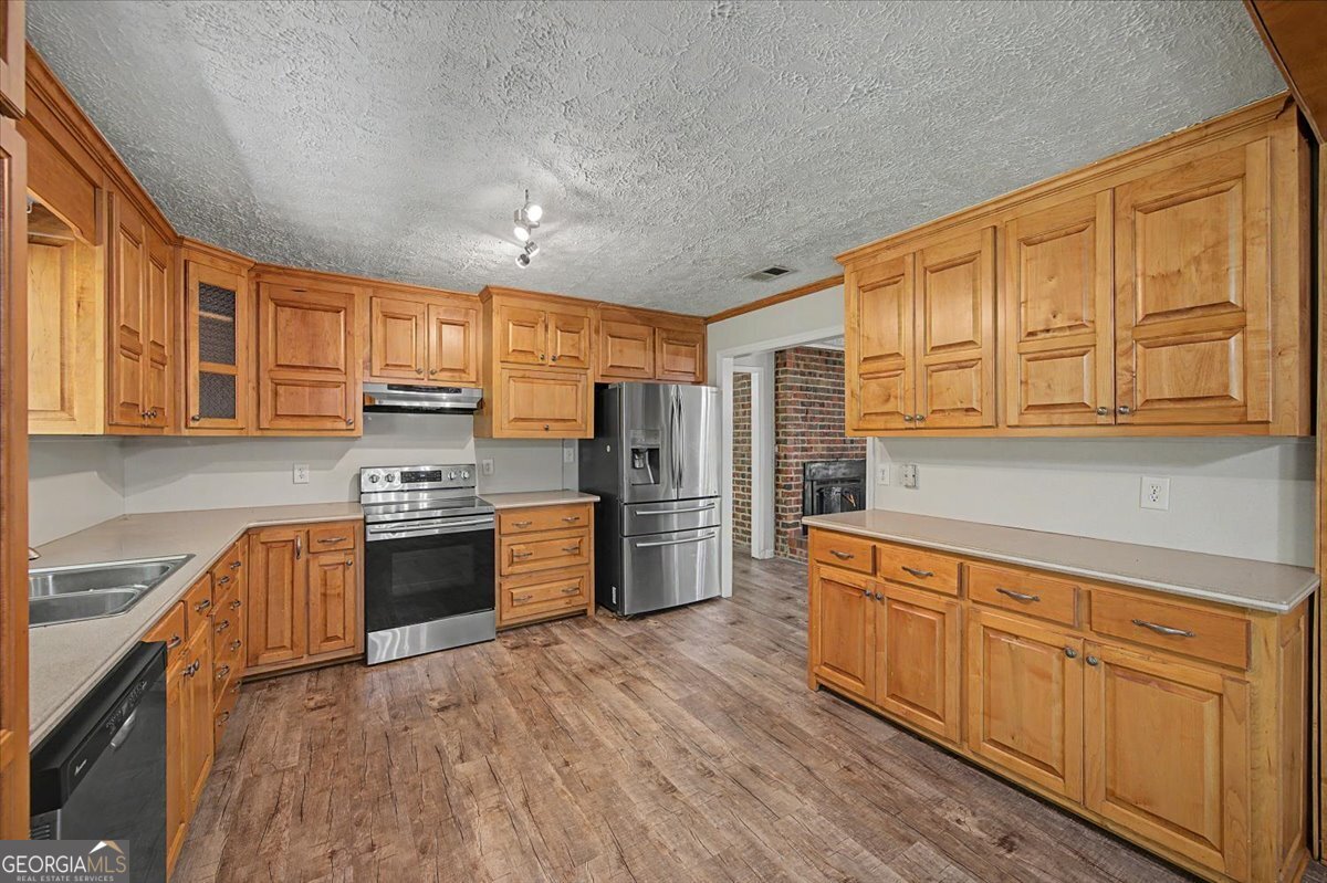 403 S Sequoyah Circle Ne Property Photo 17