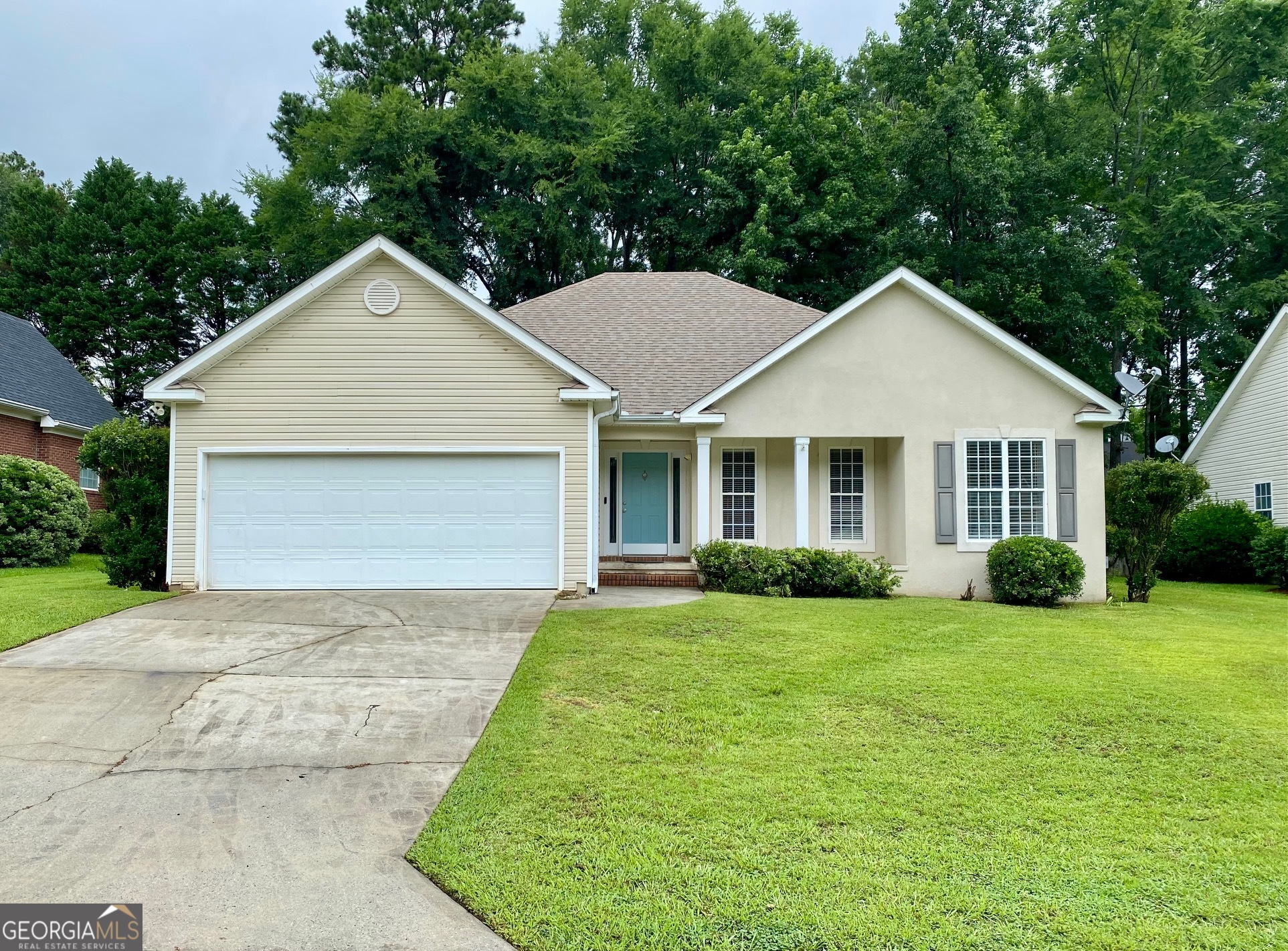 525 Sugarloaf Drive Property Photo 1