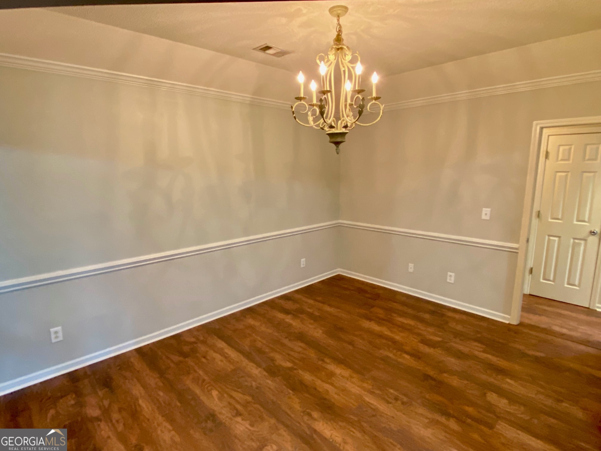 525 Sugarloaf Drive Property Photo 8