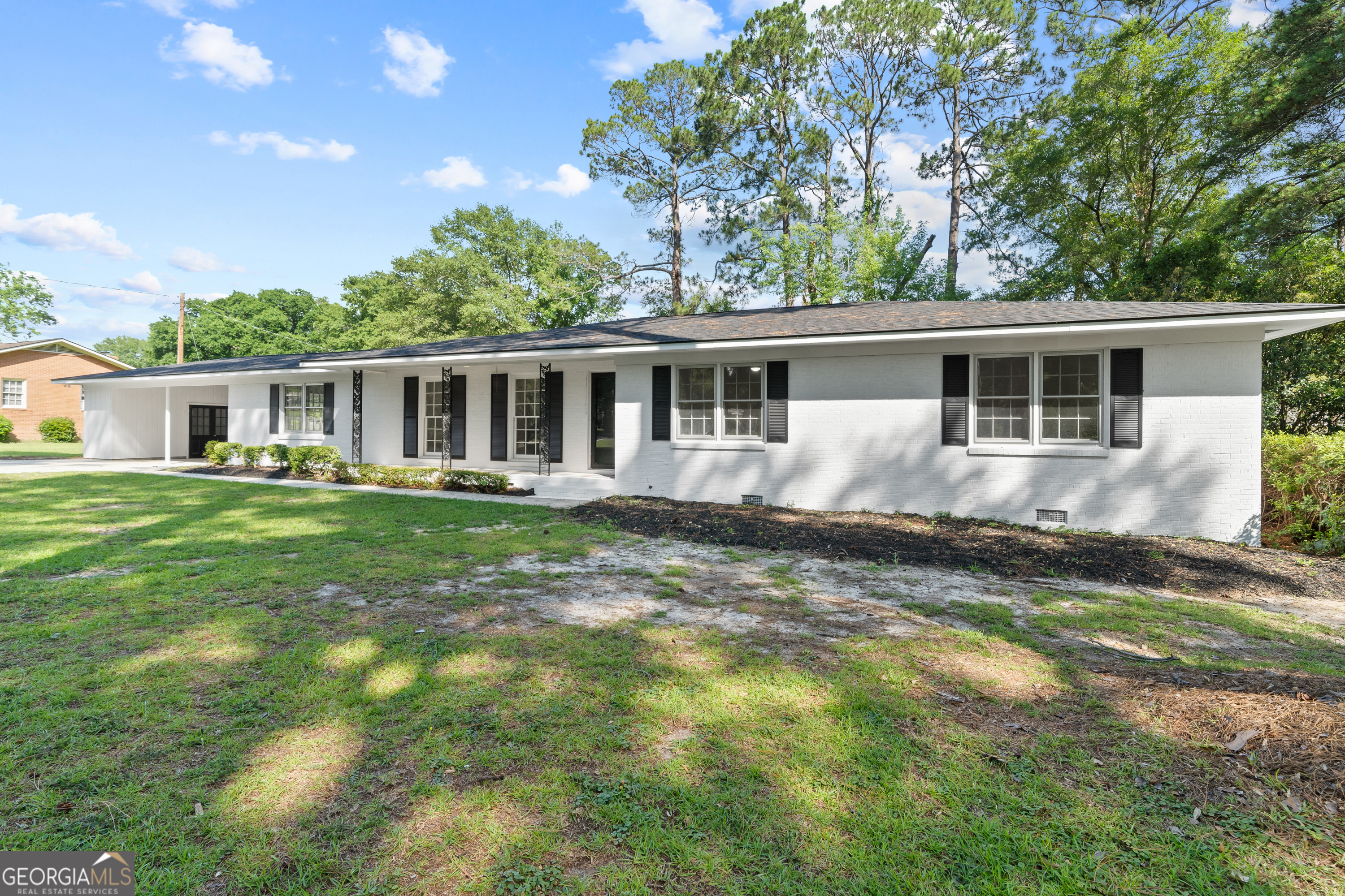 223 Brookwood Drive Property Photo 3