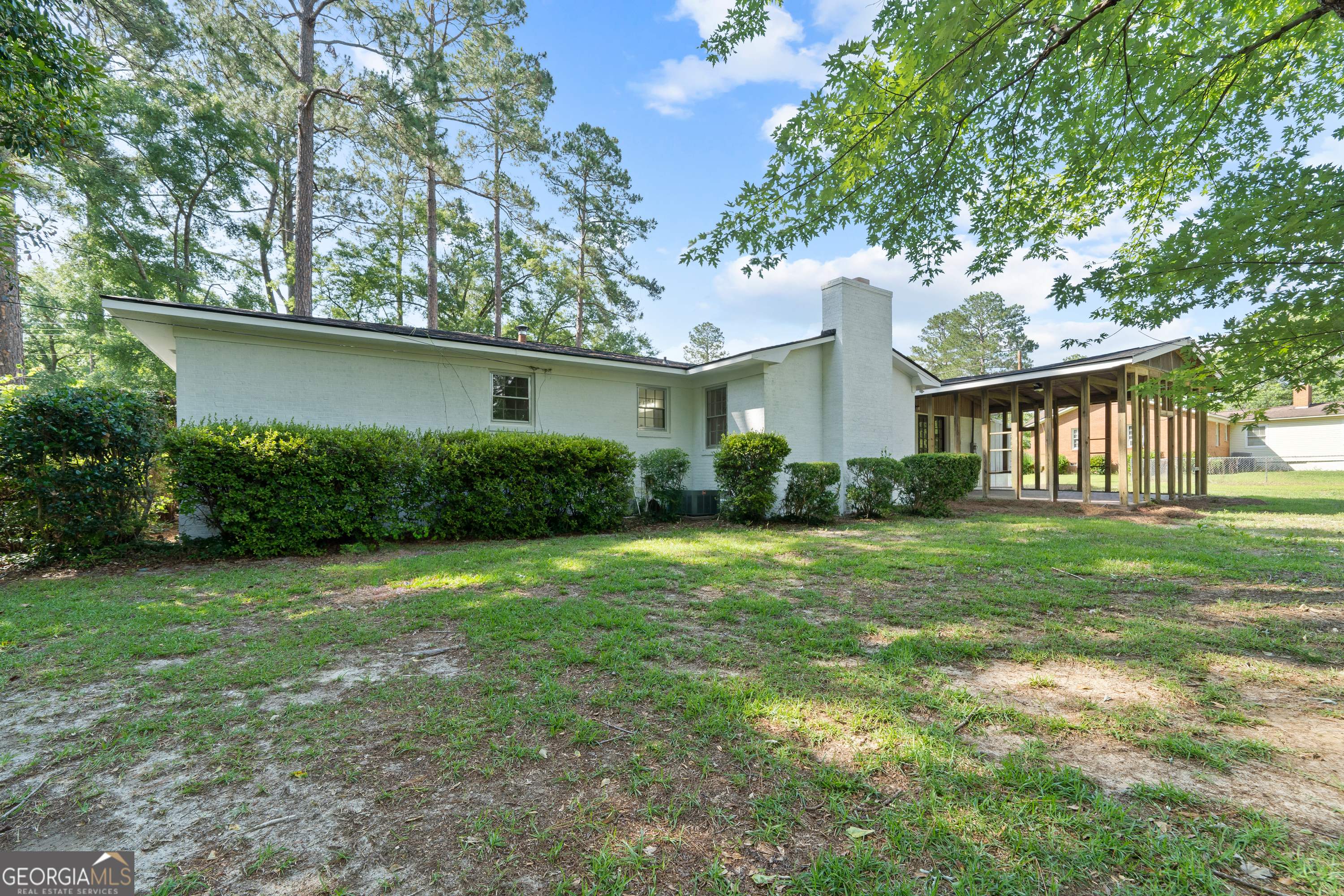 223 Brookwood Drive Property Photo 5