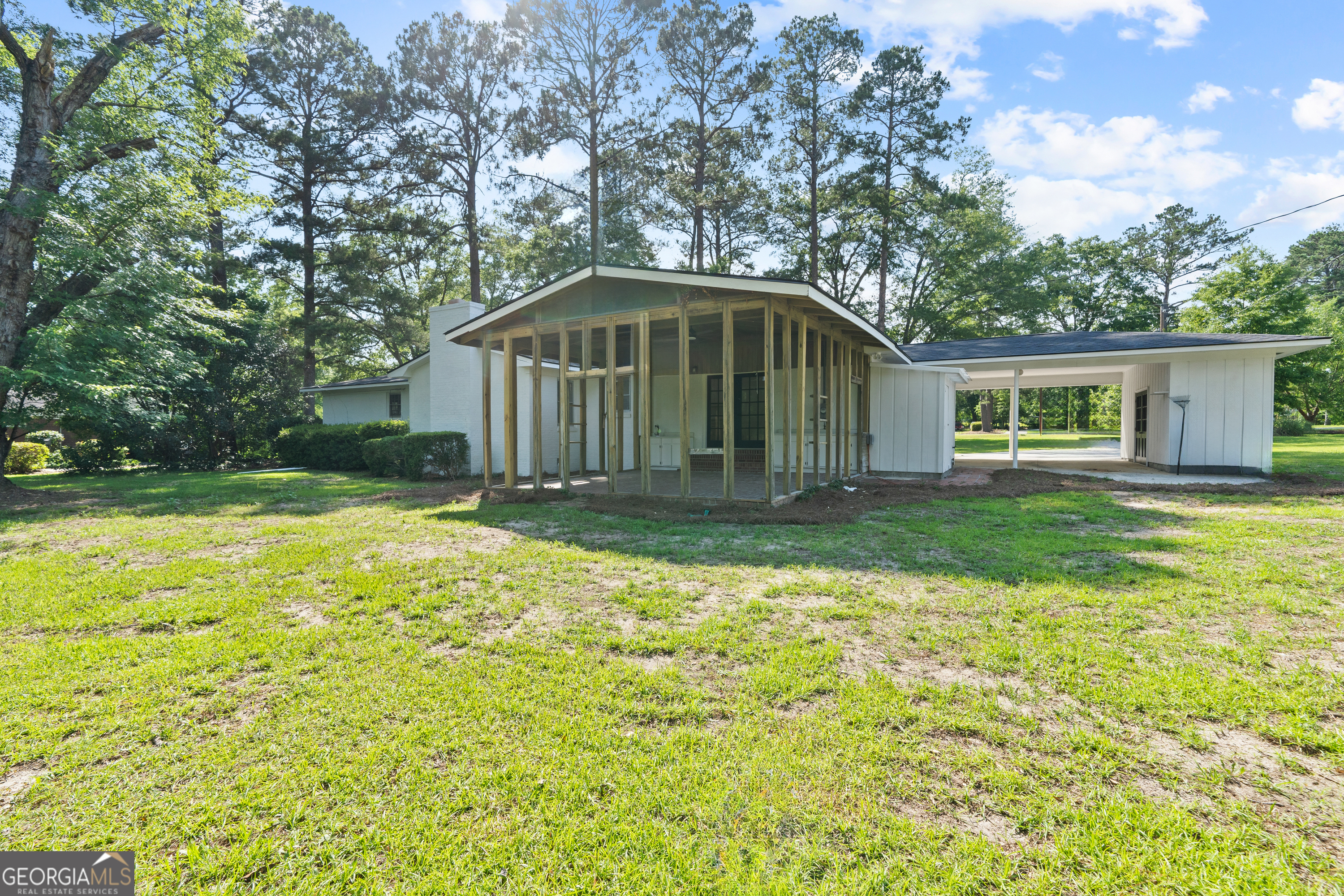 223 Brookwood Drive Property Photo 7