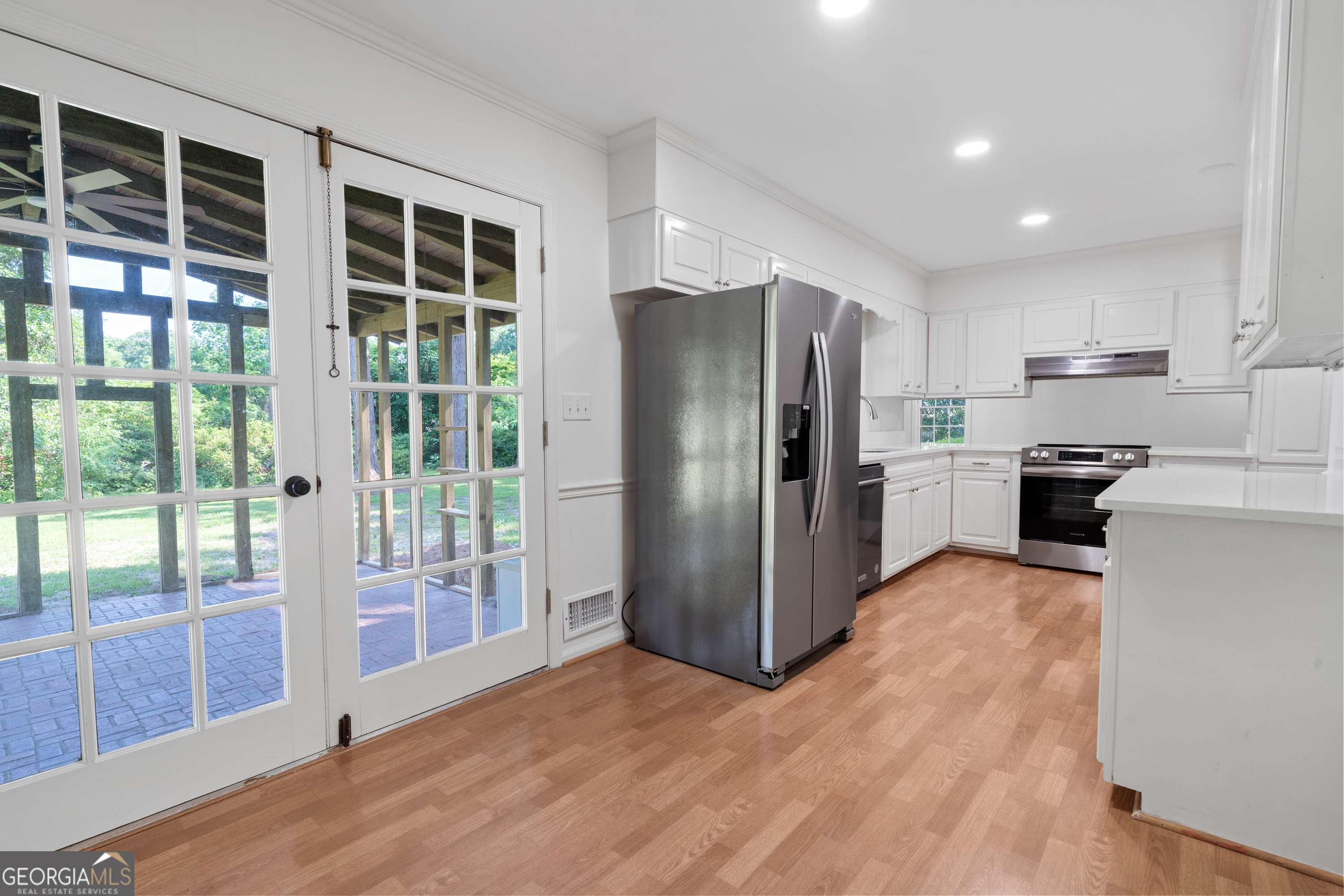 223 Brookwood Drive Property Photo 14