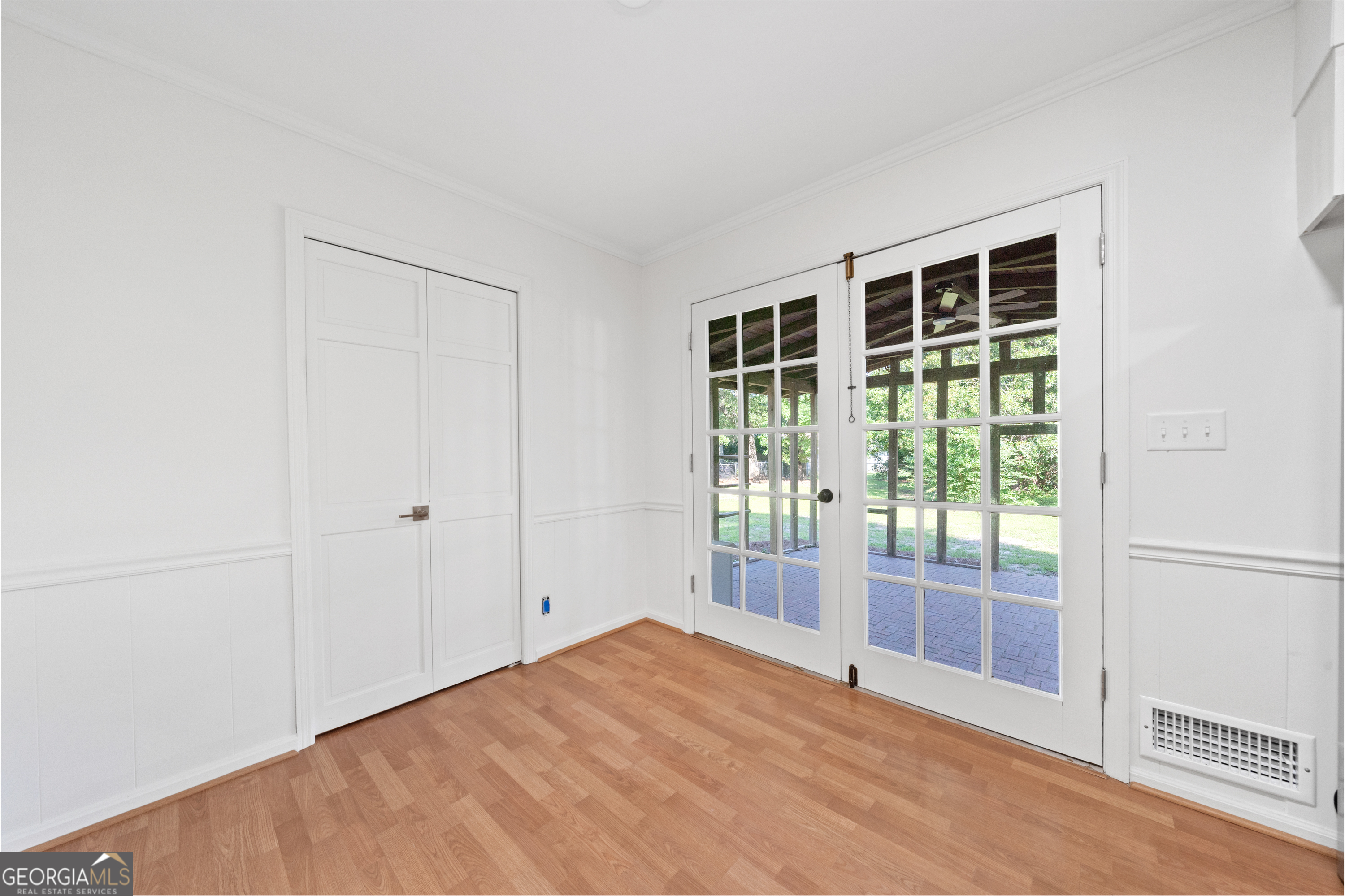 223 Brookwood Drive Property Photo 19